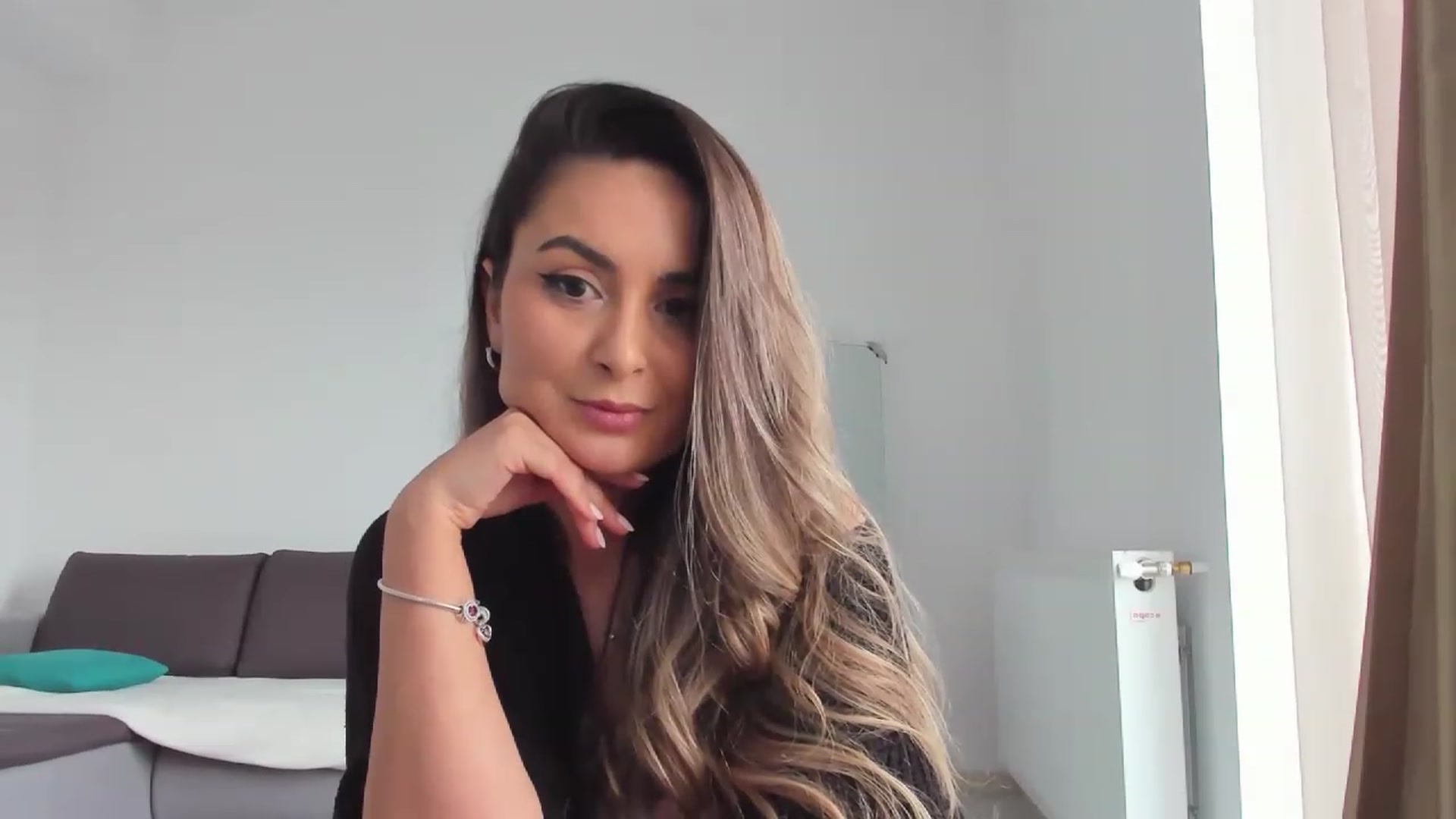 Gallery image thumbnail from EpicFu's myfreecams stream on, 05/19/2023, 13:30 image 18 of 20