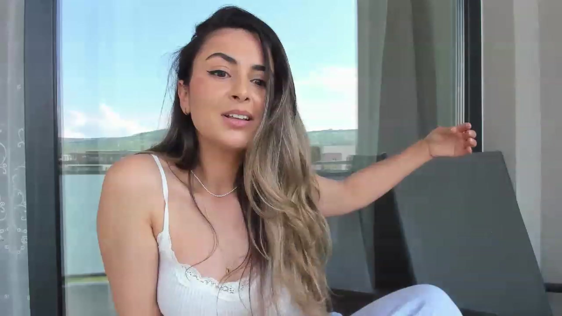Gallery image thumbnail from EpicFu's myfreecams stream on, 06/19/2023, 13:27 image 16 of 20
