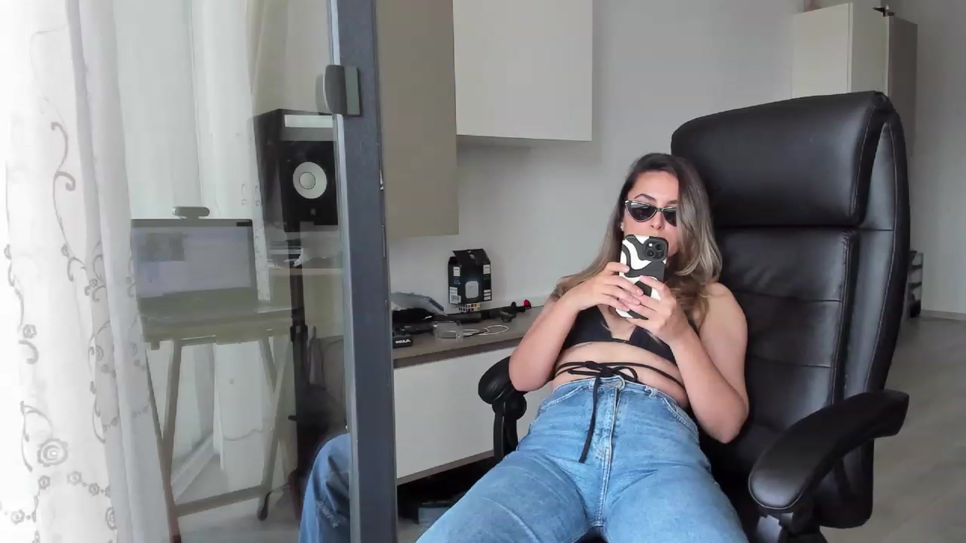 Gallery image thumbnail from EpicFu's myfreecams stream on, 07/10/2023, 12:54 image 7 of 20