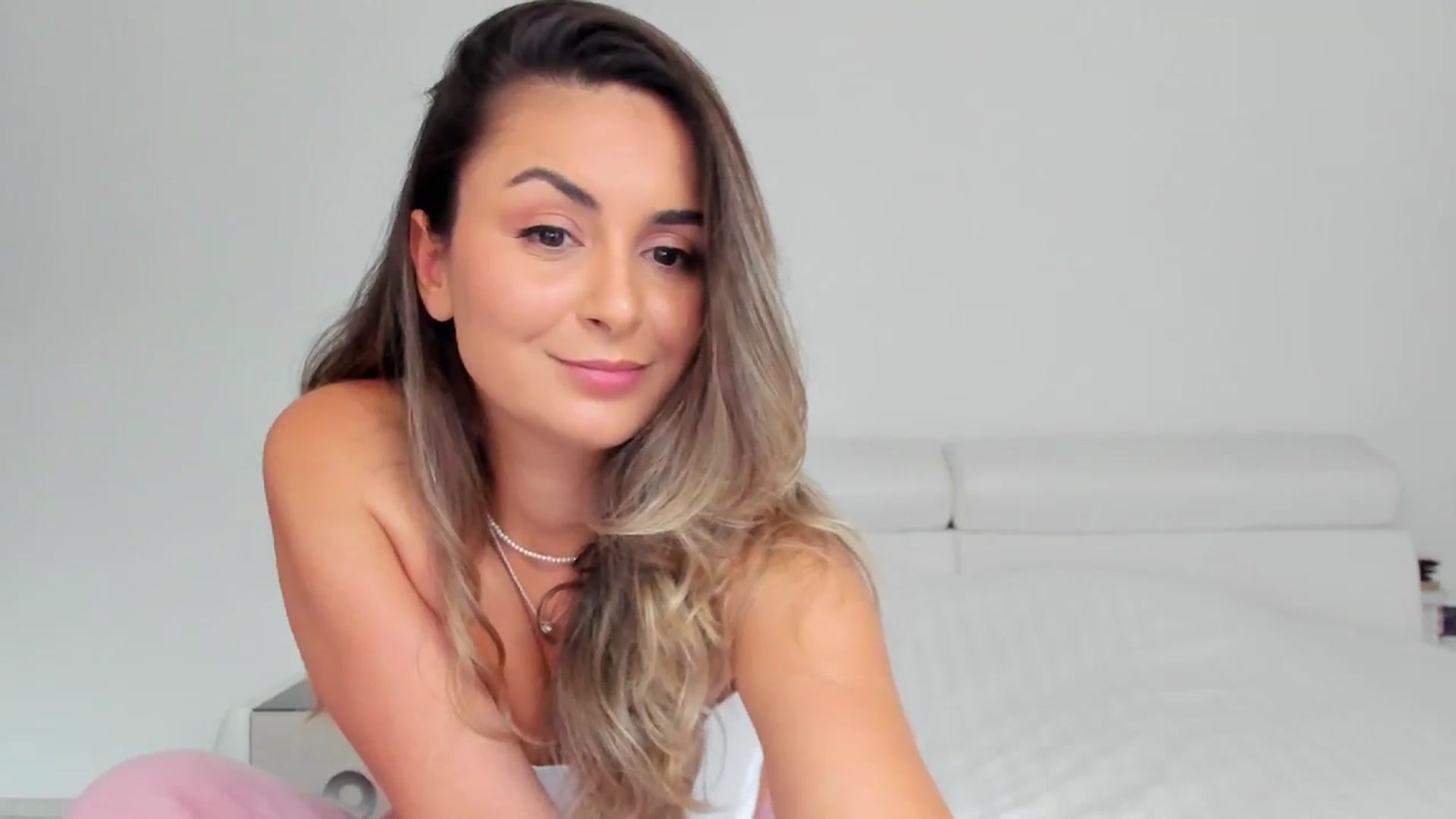 Gallery image thumbnail from EpicFu's myfreecams stream on, 09/19/2023, 13:13 image 20 of 20