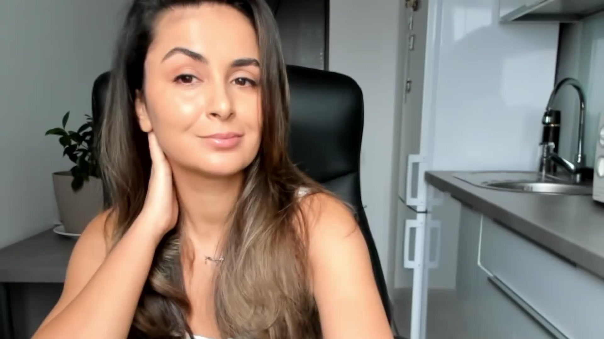 Gallery image thumbnail from EpicFu's myfreecams stream on, 11/15/2024, 09:47 image 1 of 20