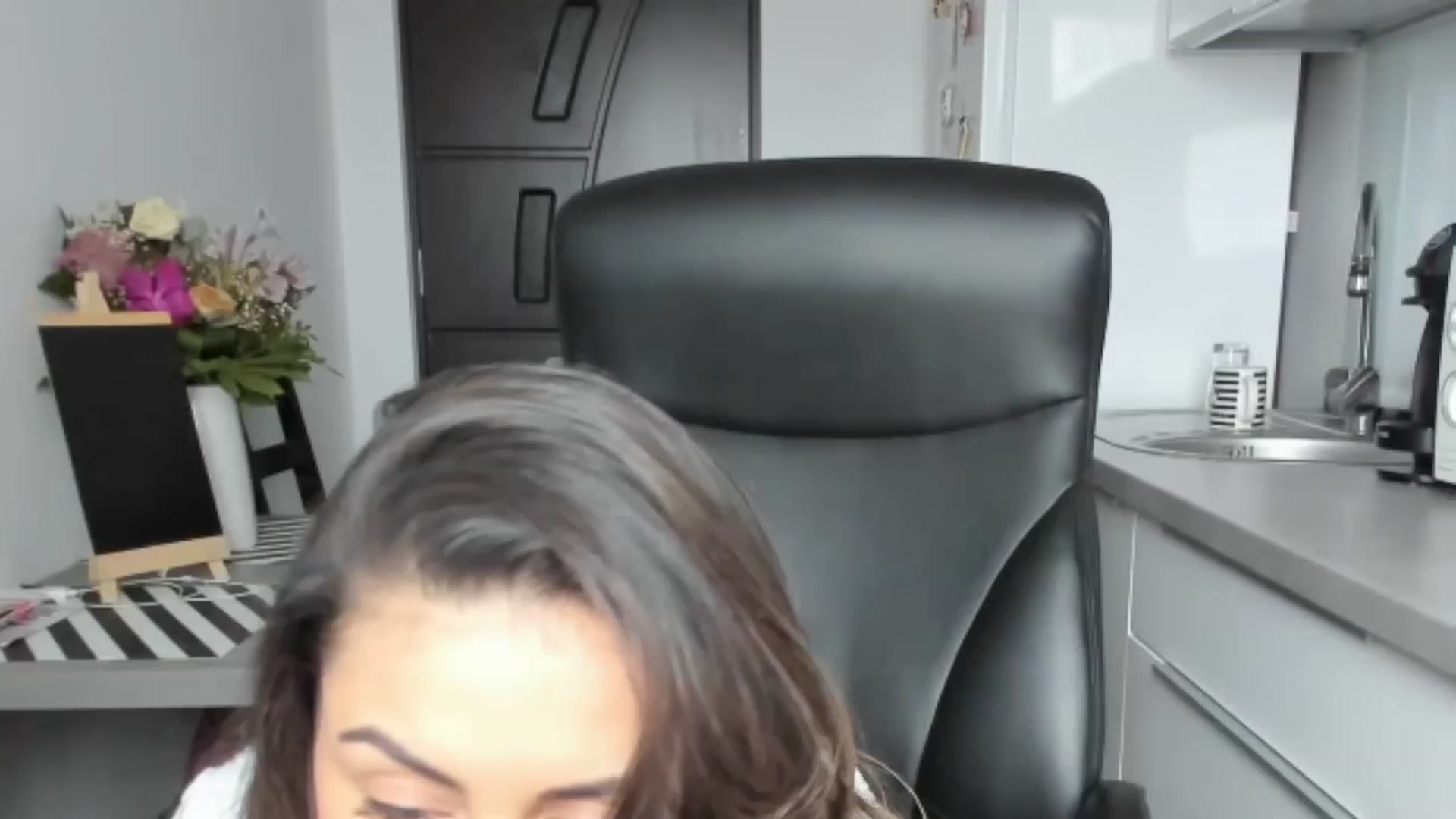 Gallery image thumbnail from EpicFu's myfreecams stream on, 01/19/2025, 13:41 image 14 of 20