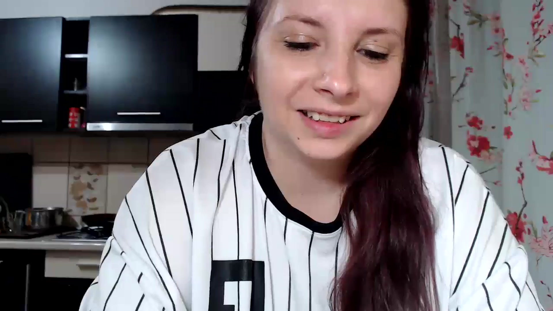 Gallery image thumbnail from EricaSmiles's myfreecams stream on, 11/23/2024, 22:10 image 17 of 20