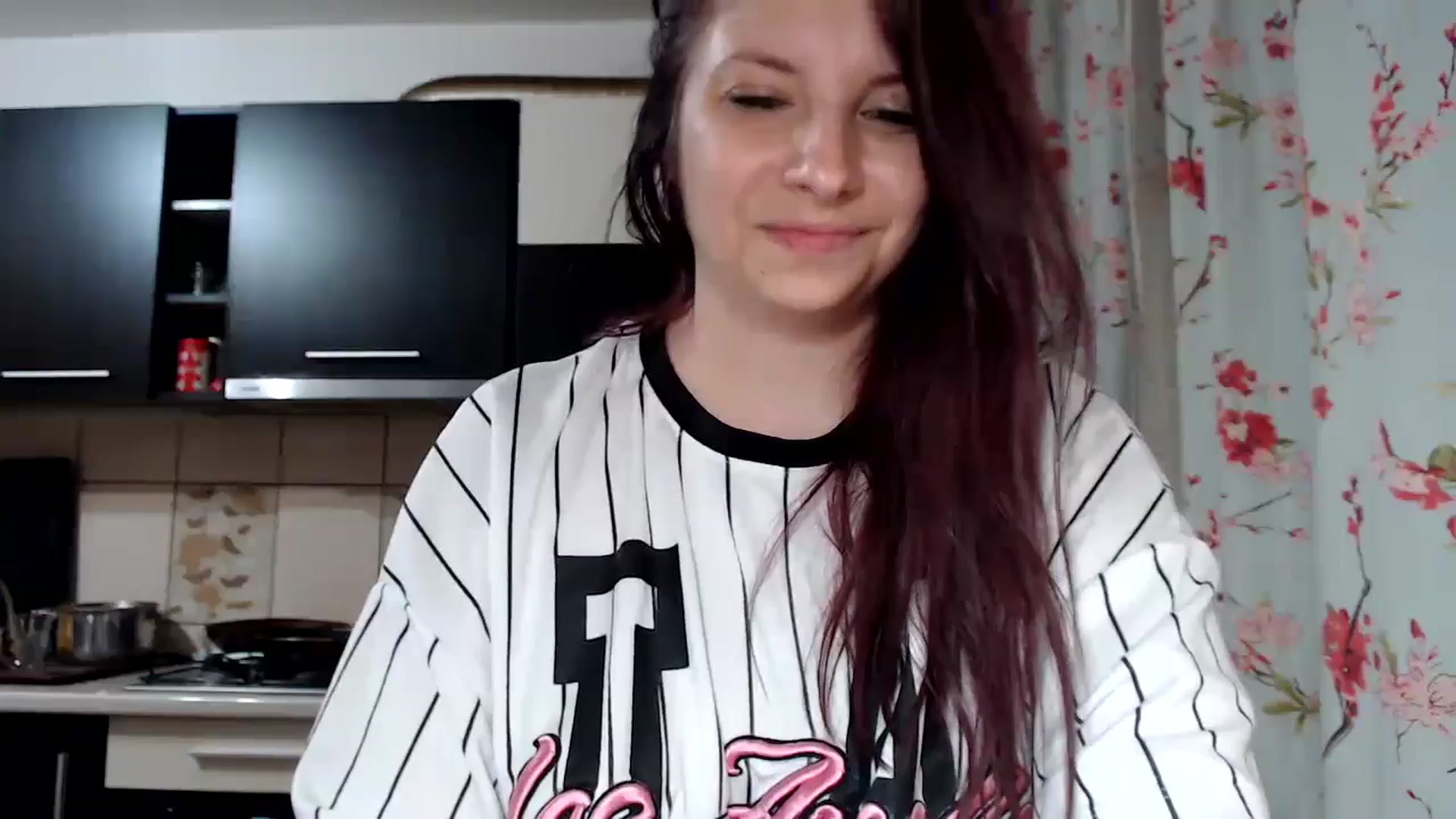 Gallery image thumbnail from EricaSmiles's myfreecams stream on, 11/23/2024, 22:10 image 6 of 20