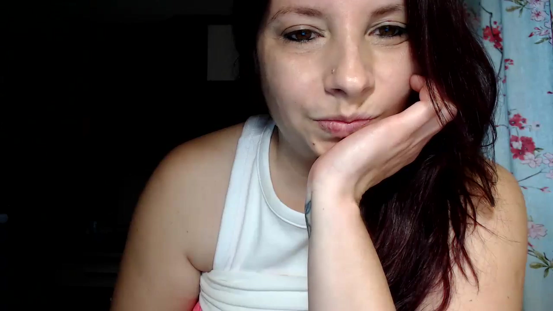 Gallery image thumbnail from EricaSmiles's myfreecams stream on, 12/22/2024, 14:34 image 15 of 20