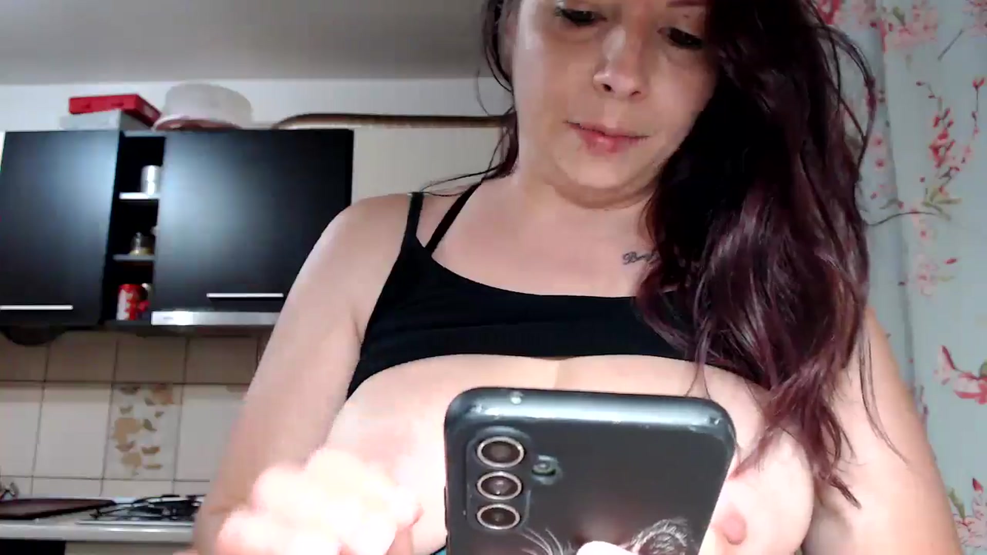 Gallery image thumbnail from EricaSmiles's myfreecams stream on, 06/28/2025, 24:02 image 5 of 20