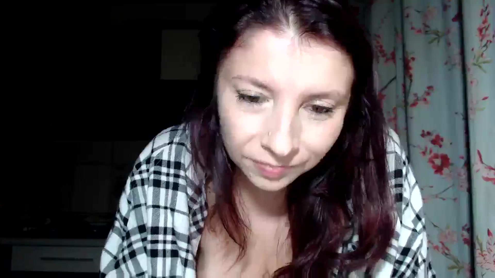 Gallery image thumbnail from EricaSmiles's myfreecams stream on, 11/09/2025, 24:38 image 17 of 20