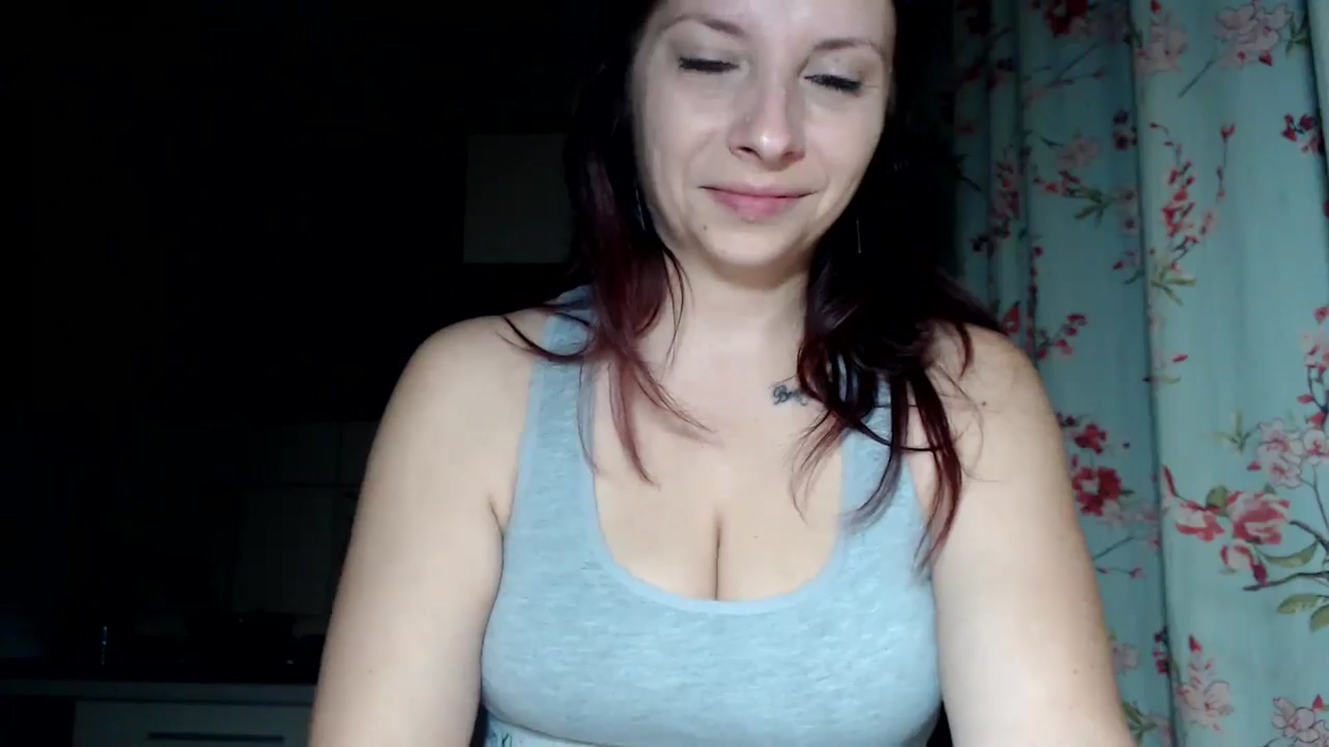 Gallery image thumbnail from EricaSmiles's myfreecams stream on, 11/15/2025, 24:02 image 6 of 20