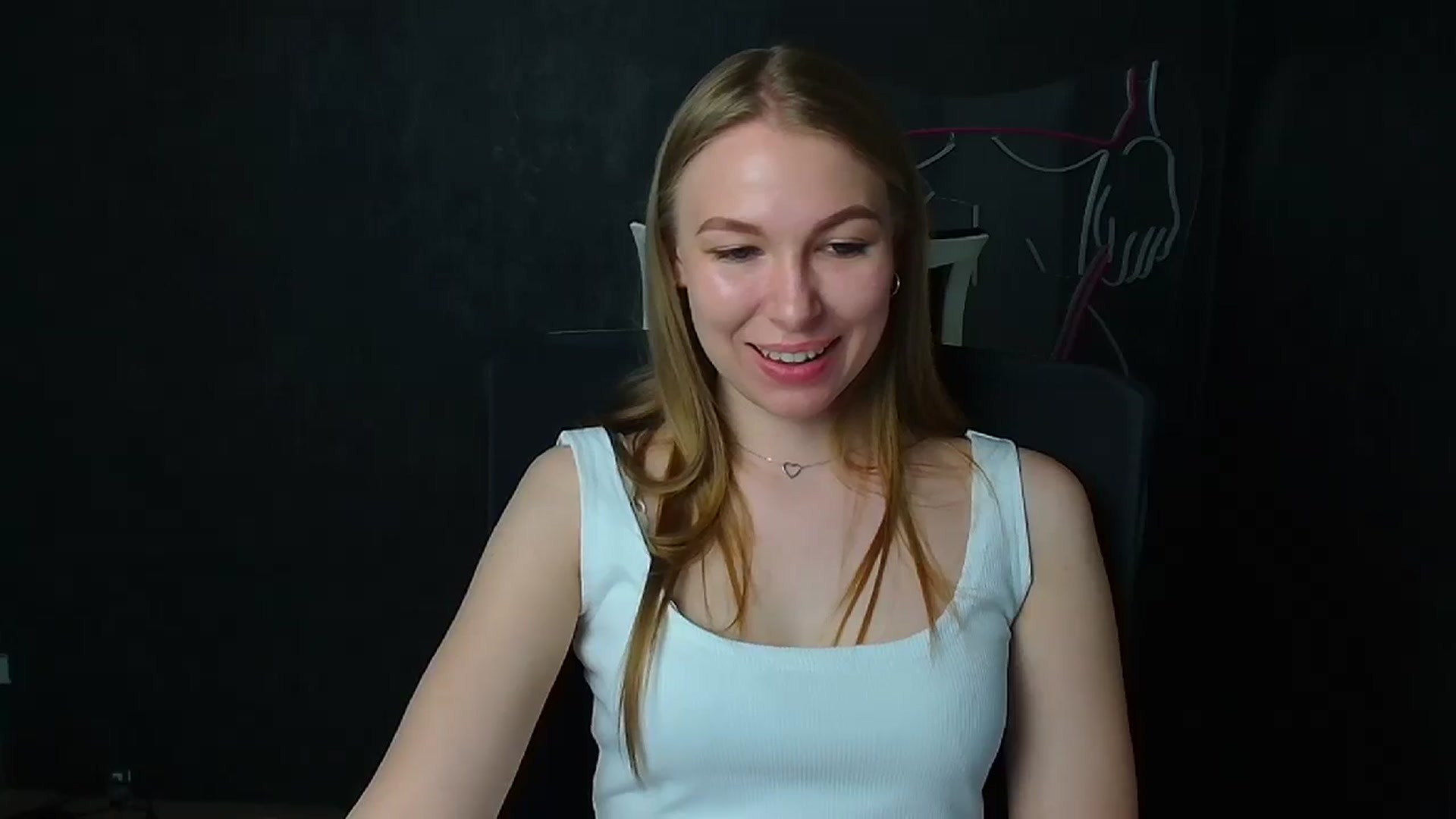 Gallery image thumbnail from EricaWans's myfreecams stream on, 06/20/2025, 15:39 image 20 of 20