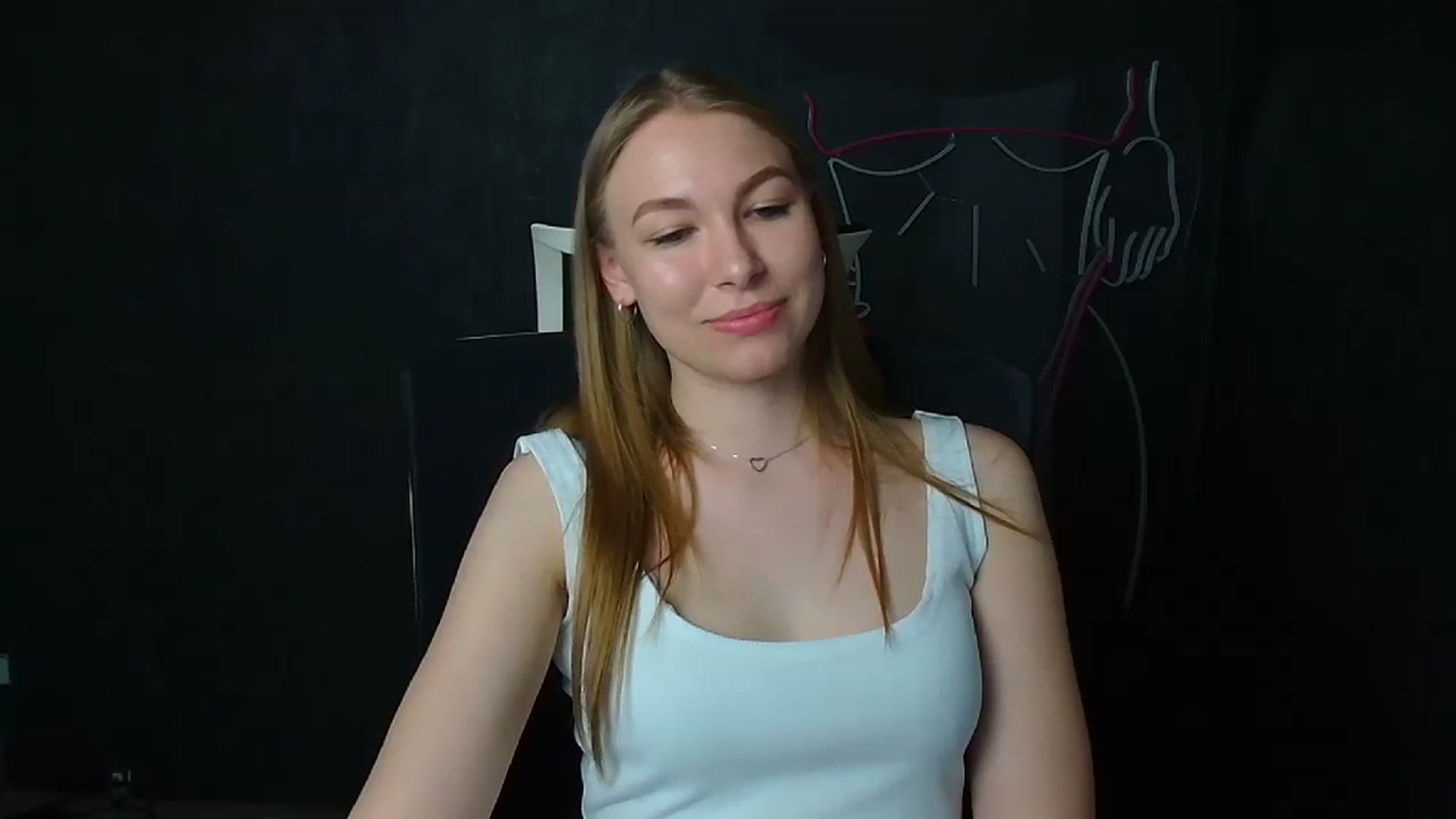 Gallery image thumbnail from EricaWans's myfreecams stream on, 06/20/2025, 15:39 image 12 of 20