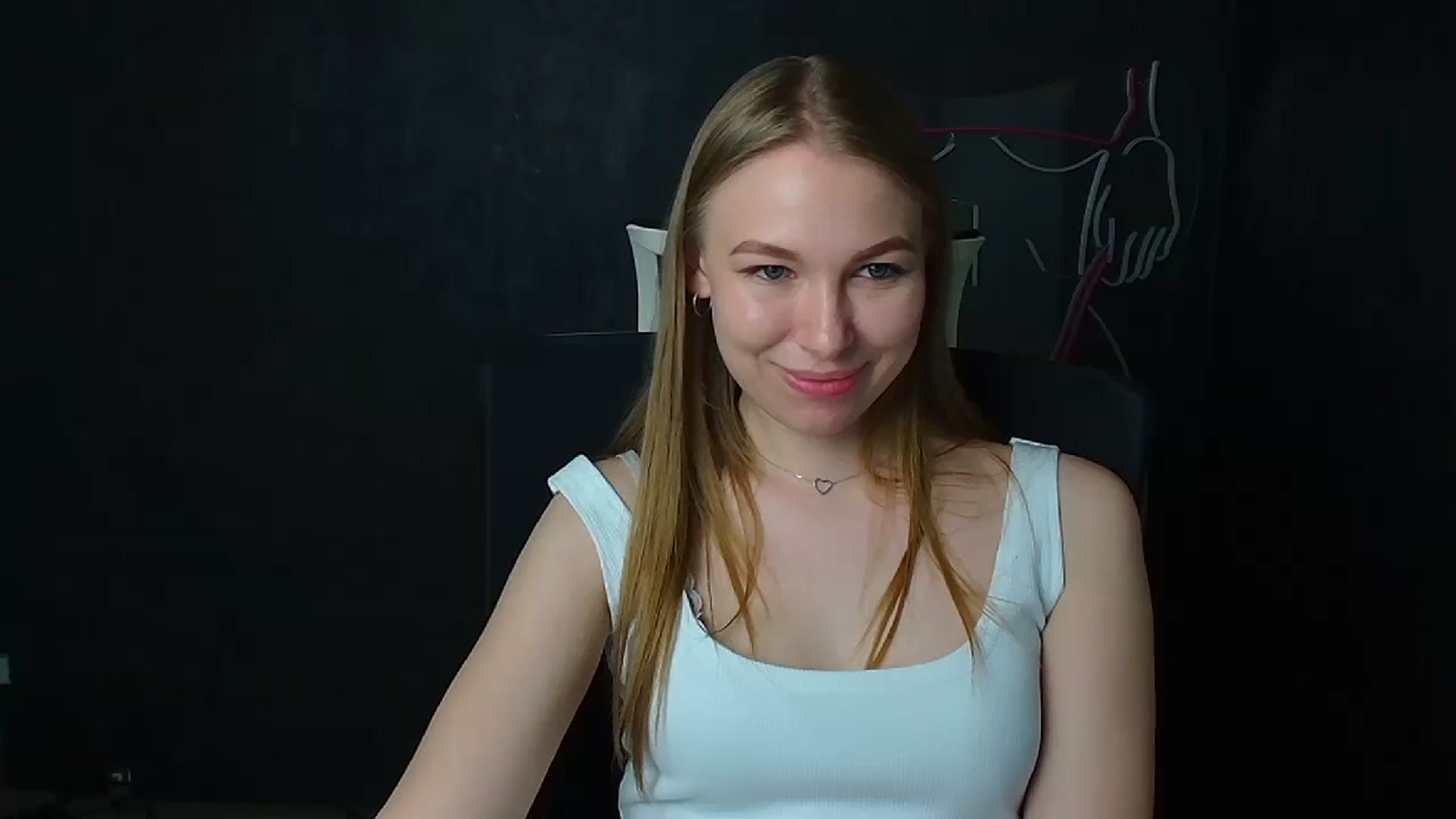 Gallery image thumbnail from EricaWans's myfreecams stream on, 06/20/2025, 15:39 image 18 of 20