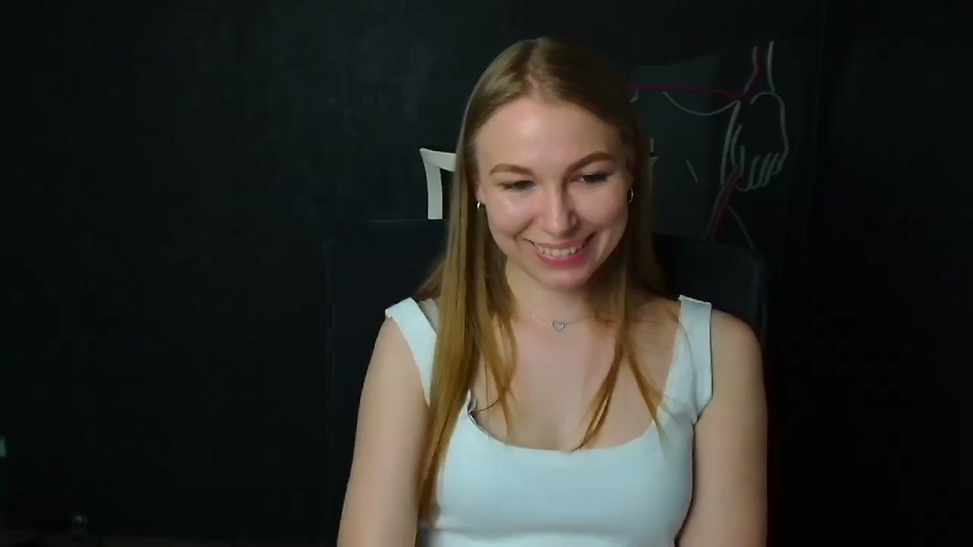 Gallery image thumbnail from EricaWans's myfreecams stream on, 06/20/2025, 15:39 image 16 of 20