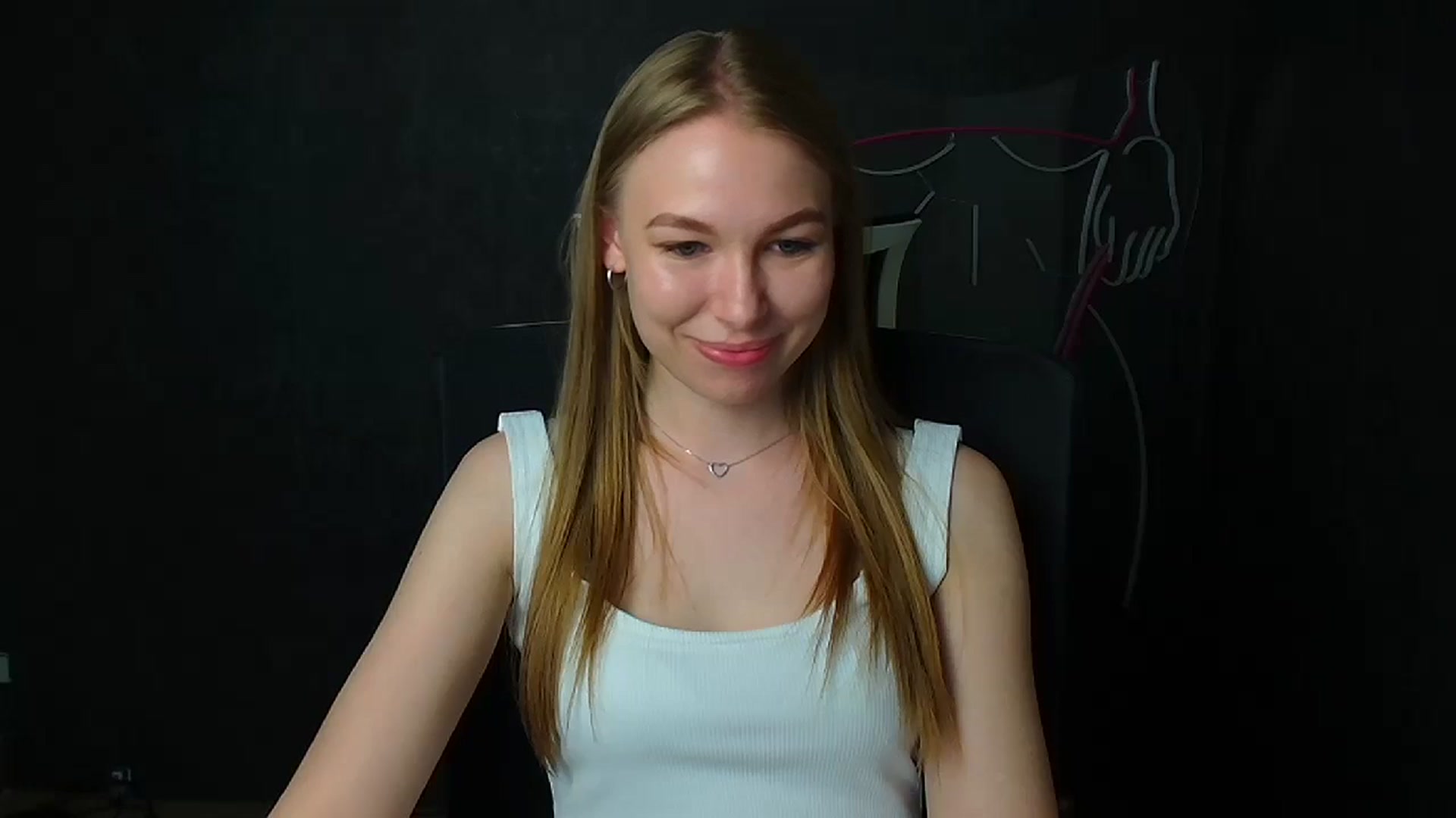 Gallery image thumbnail from EricaWans's myfreecams stream on, 06/20/2025, 16:37 image 2 of 20