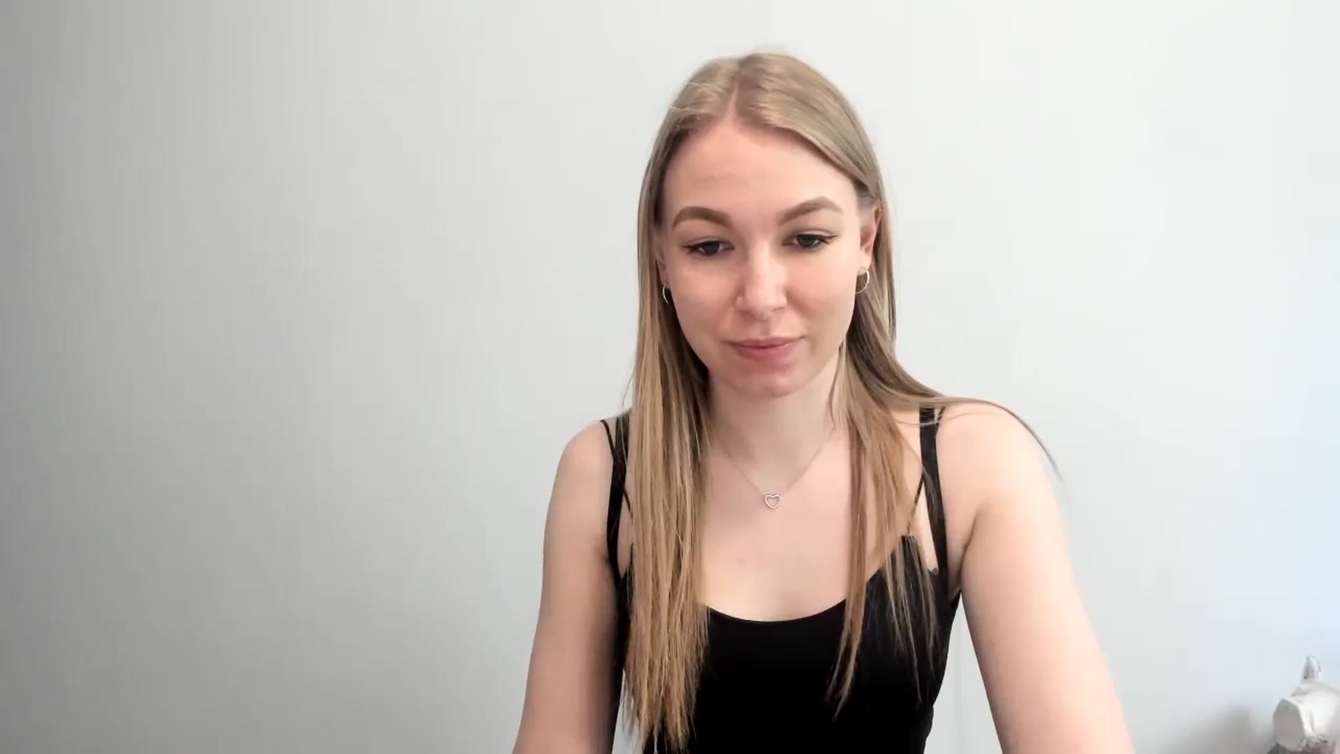 Gallery image thumbnail from EricaWans's myfreecams stream on, 06/23/2025, 12:07 image 18 of 20