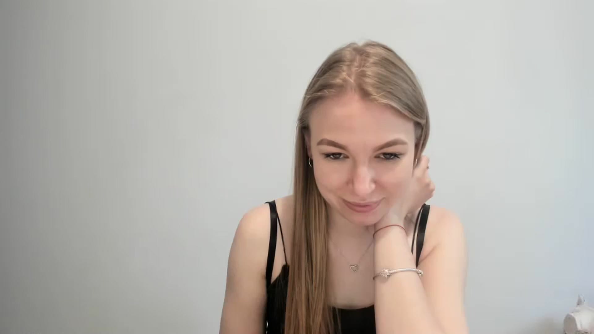 Gallery image thumbnail from EricaWans's myfreecams stream on, 06/23/2025, 14:40 image 5 of 20