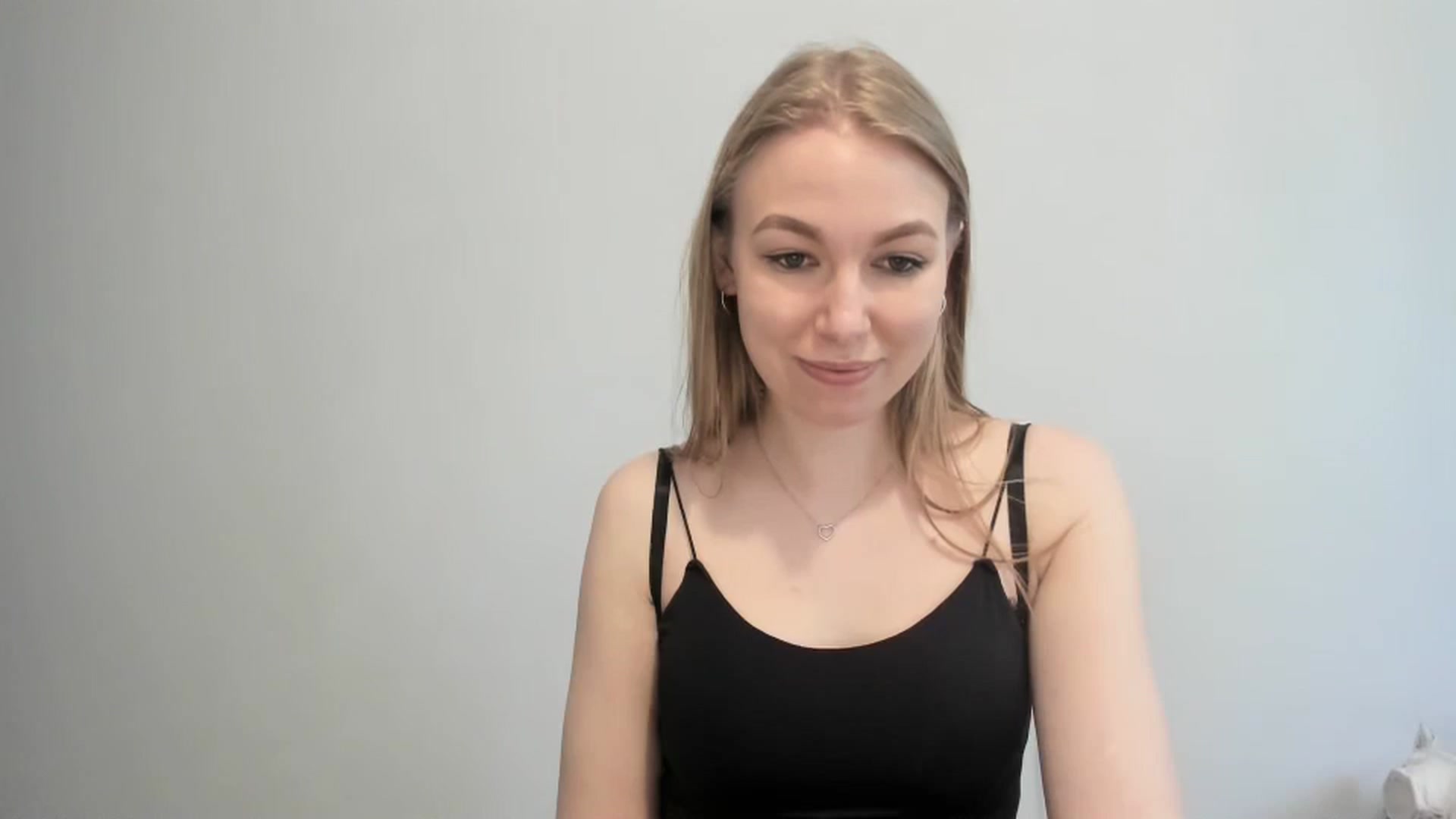 Gallery image thumbnail from EricaWans's myfreecams stream on, 06/23/2025, 14:40 image 16 of 20