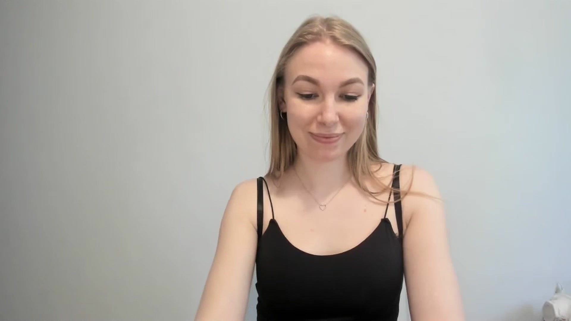 Gallery image thumbnail from EricaWans's myfreecams stream on, 06/23/2025, 14:40 image 14 of 20