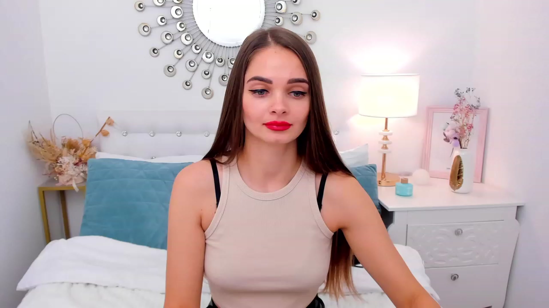Gallery image thumbnail from ErikaGrose's myfreecams stream on, 11/14/2023, 16:10 image 3 of 20