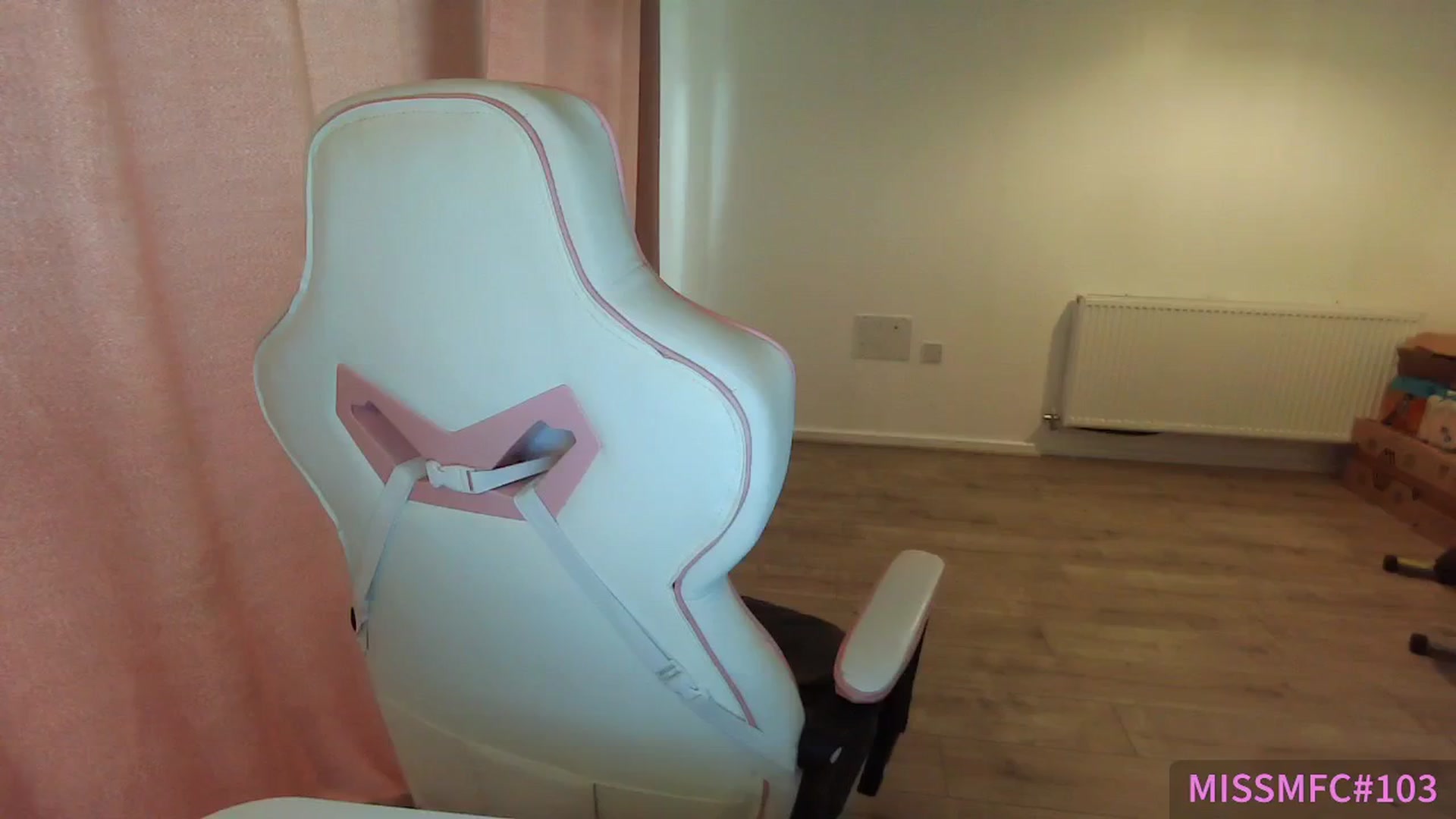 Gallery image thumbnail from ErikaJamess's myfreecams stream on, 06/28/2025, 11:40 image 4 of 20