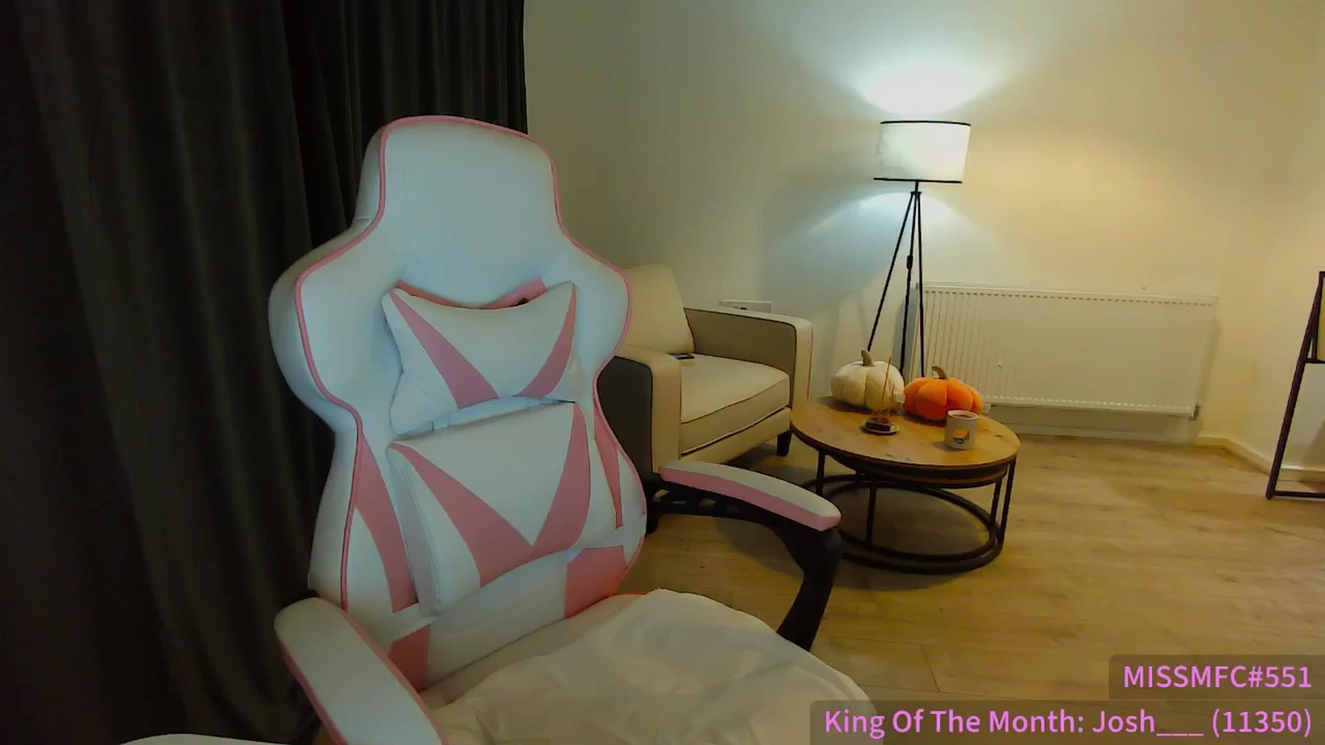 Gallery image thumbnail from ErikaJamess's myfreecams stream on, 09/12/2025, 21:24 image 12 of 20