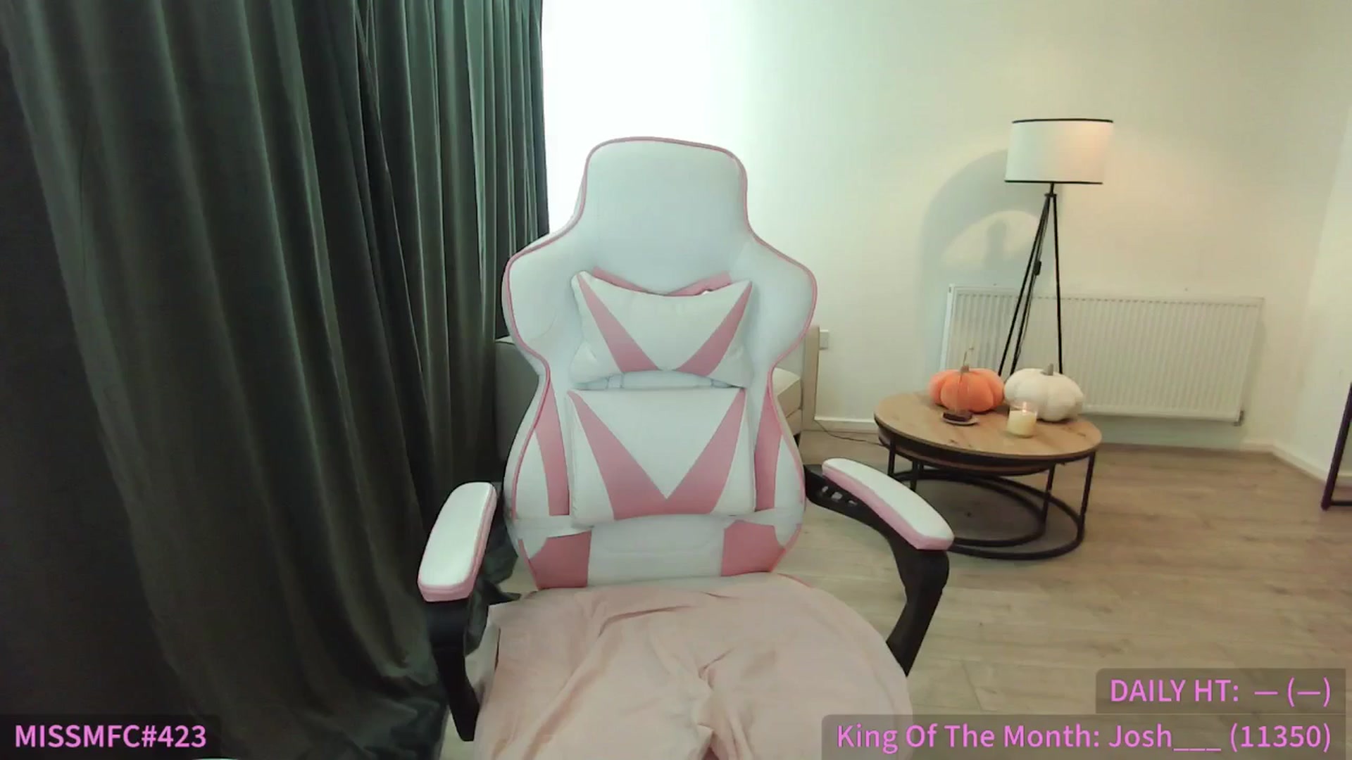 Gallery image thumbnail from ErikaJamess's myfreecams stream on, 09/22/2025, 12:13 image 8 of 20
