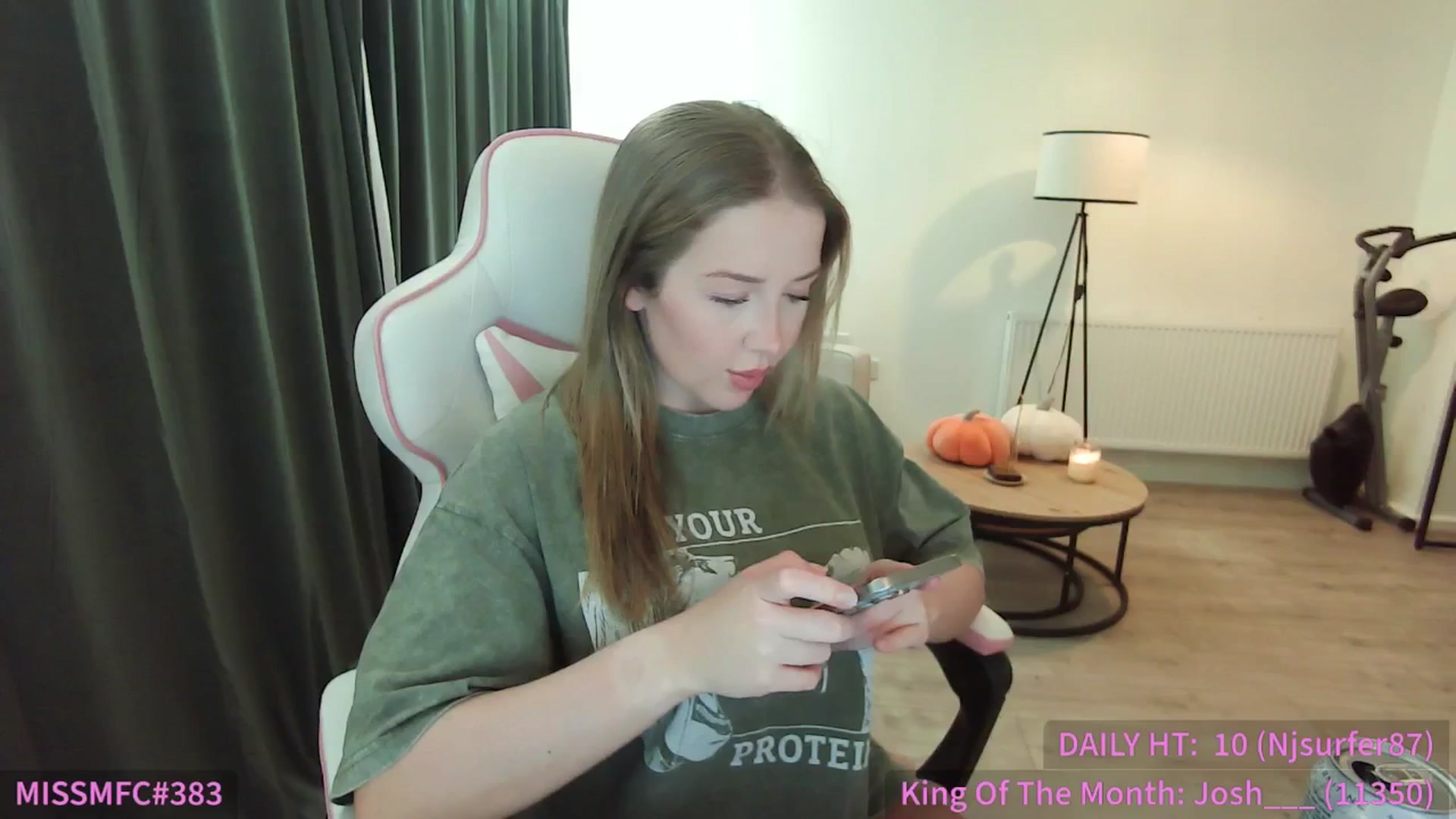 Gallery image thumbnail from ErikaJamess's myfreecams stream on, 09/24/2025, 10:59 image 19 of 20