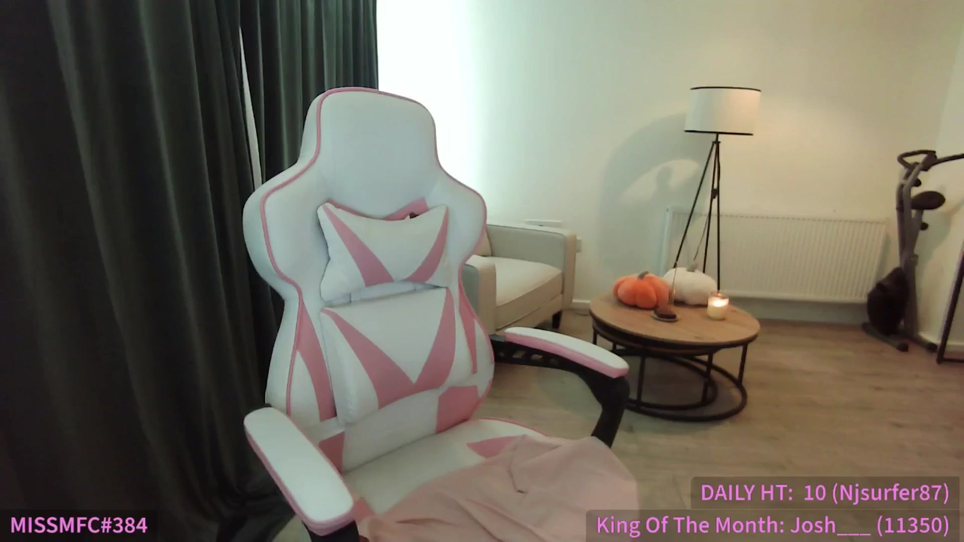 Gallery image thumbnail from ErikaJamess's myfreecams stream on, 09/24/2025, 10:59 image 13 of 20