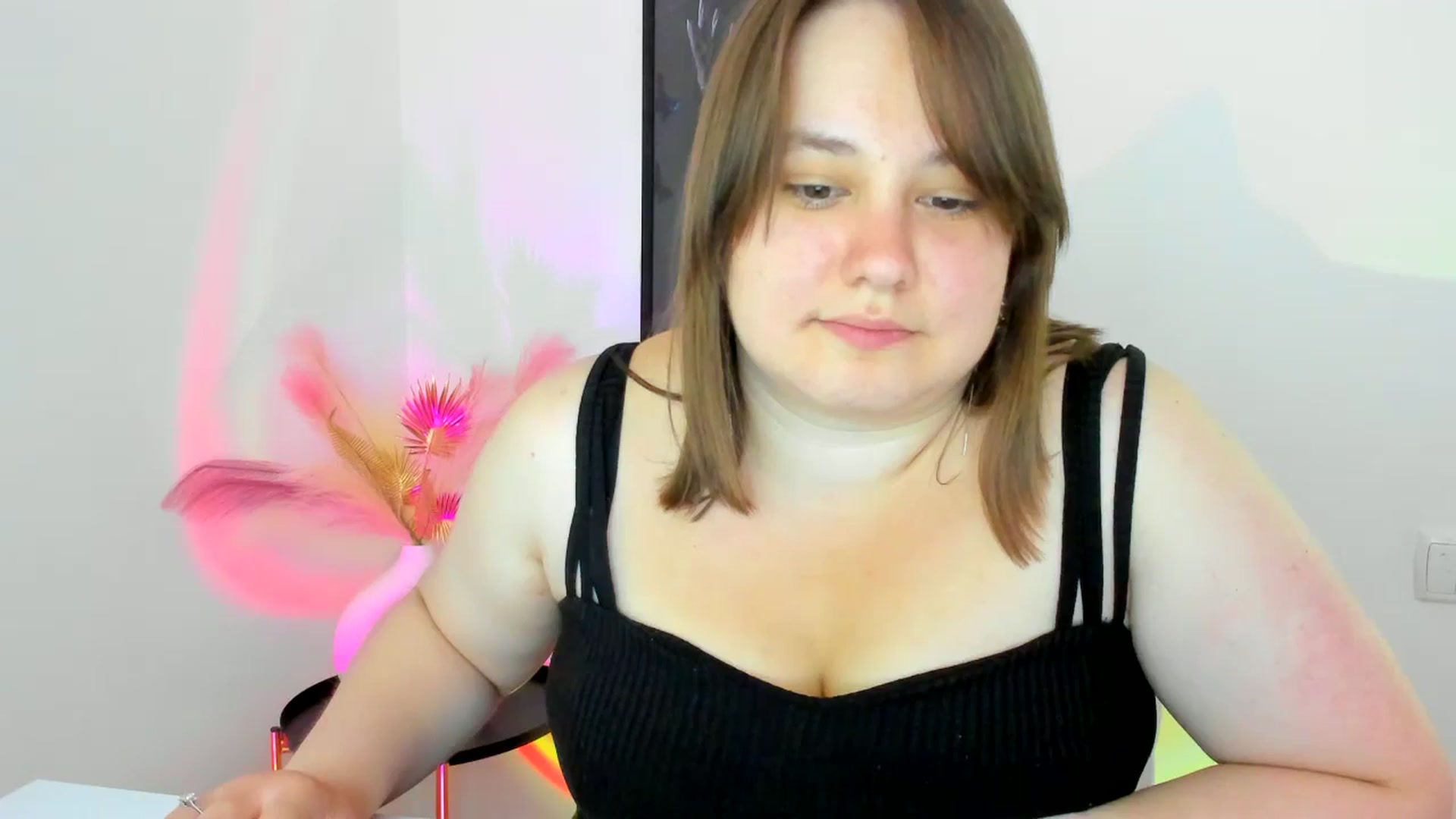Gallery image thumbnail from ErikaTwins's myfreecams stream on, 07/13/2025, 12:03 image 20 of 20