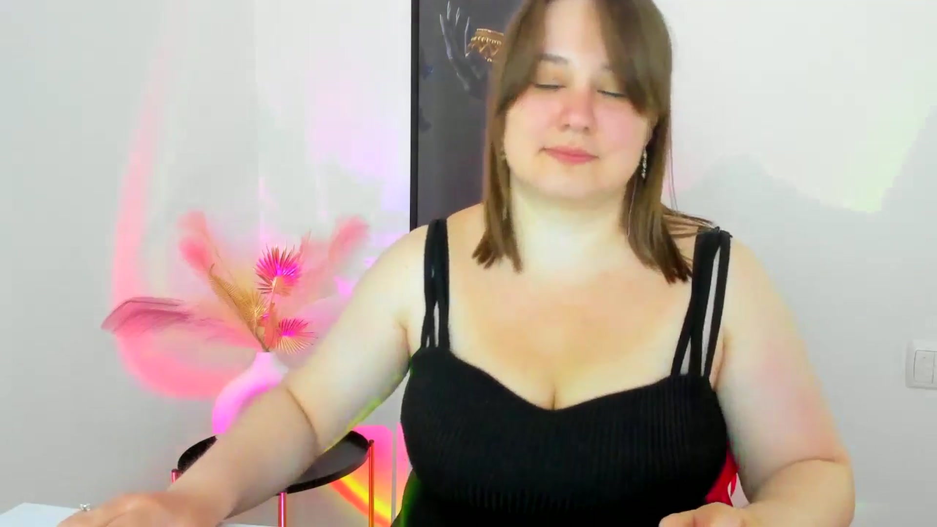 Gallery image thumbnail from ErikaTwins's myfreecams stream on, 07/13/2025, 12:03 image 13 of 20