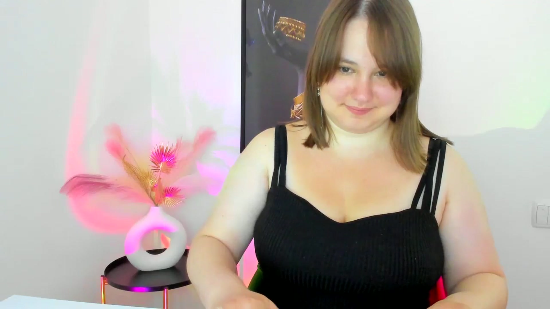 Gallery image thumbnail from ErikaTwins's myfreecams stream on, 07/13/2025, 12:03 image 2 of 20