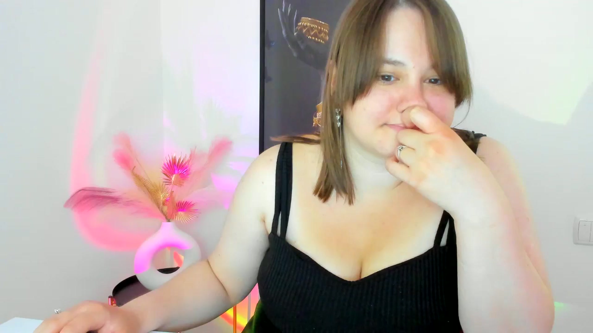 Gallery image thumbnail from ErikaTwins's myfreecams stream on, 07/13/2025, 12:03 image 5 of 20