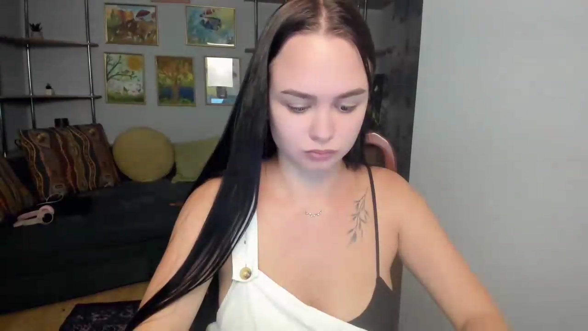 Gallery image thumbnail from Erika_Castelli's myfreecams stream on, 08/23/2026, 18:03 image 14 of 20