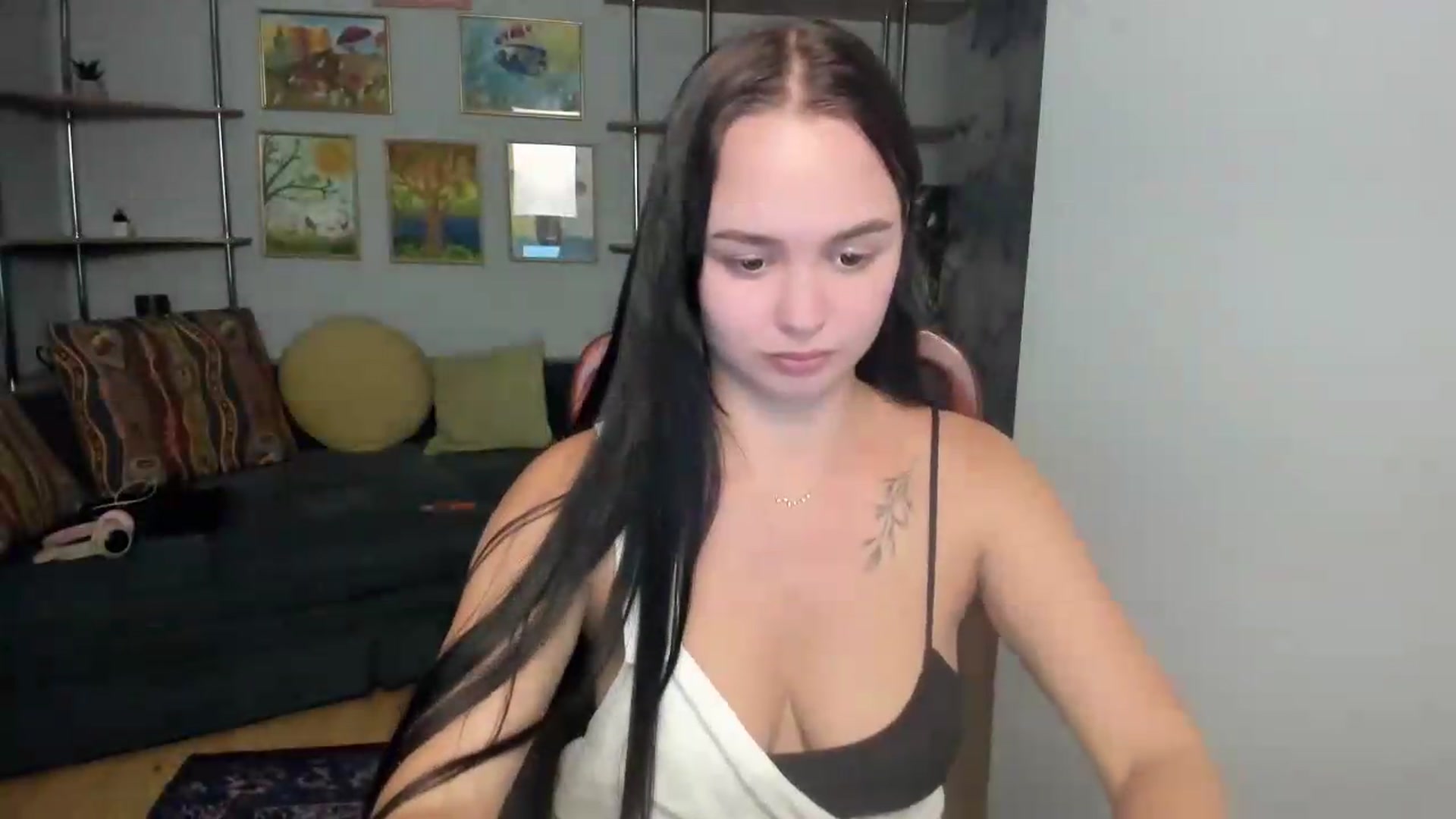 Gallery image thumbnail from Erika_Castelli's myfreecams stream on, 08/23/2026, 18:03 image 19 of 20