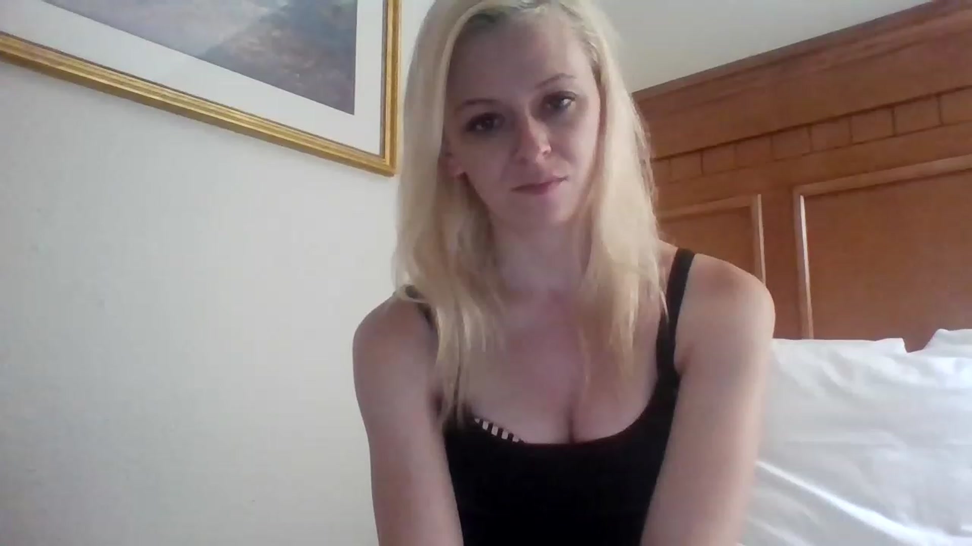 Gallery image thumbnail from Erika_Foxx's myfreecams stream on, 08/11/2023, 01:06 image 7 of 20