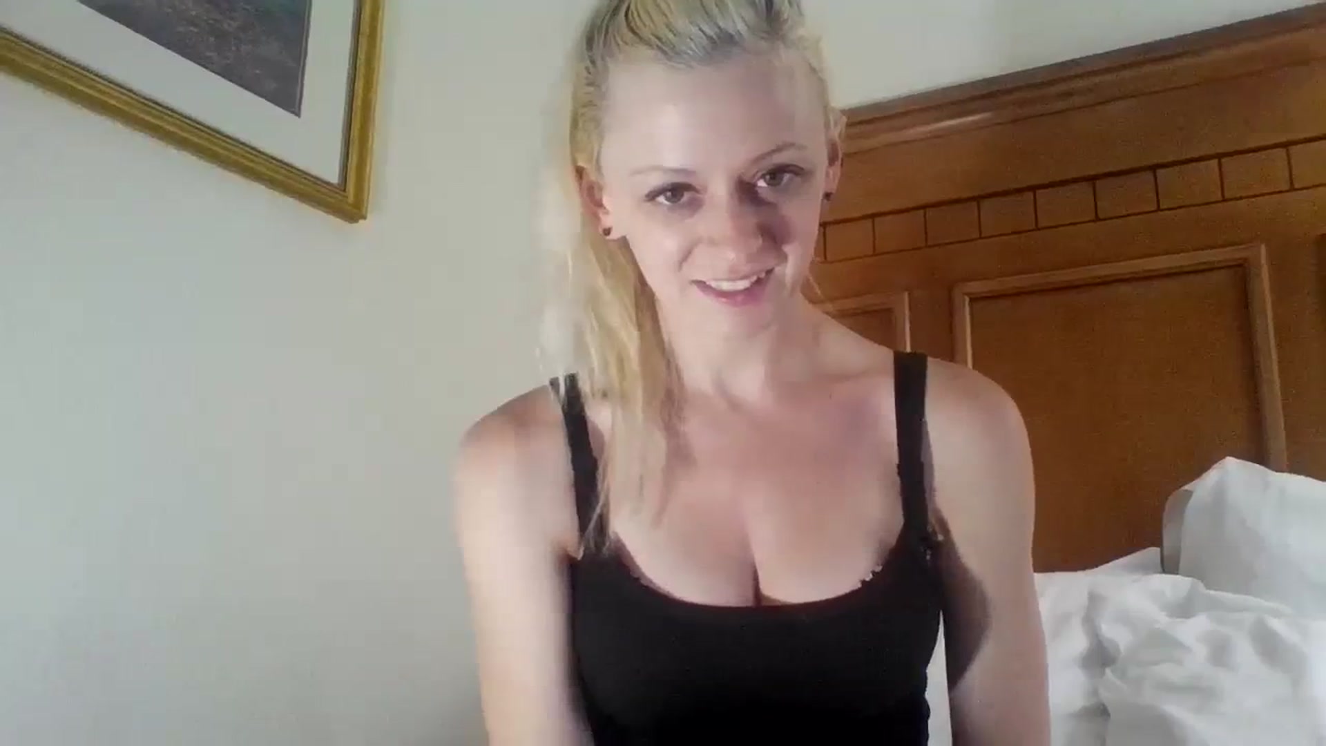 Gallery image thumbnail from Erika_Foxx's myfreecams stream on, 08/13/2023, 23:28 image 17 of 20