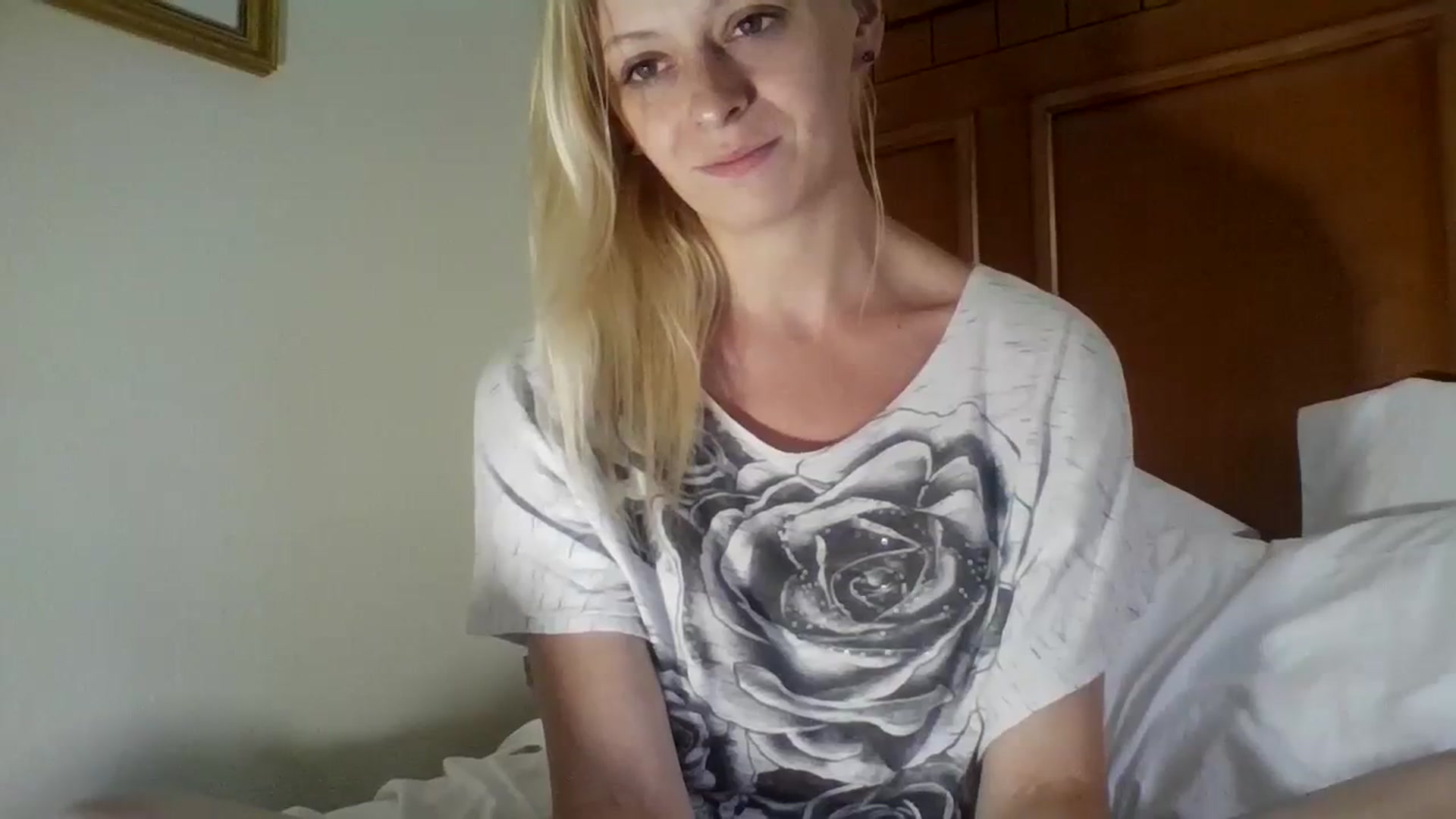 Gallery image thumbnail from Erika_Foxx's myfreecams stream on, 08/15/2023, 18:51 image 3 of 20