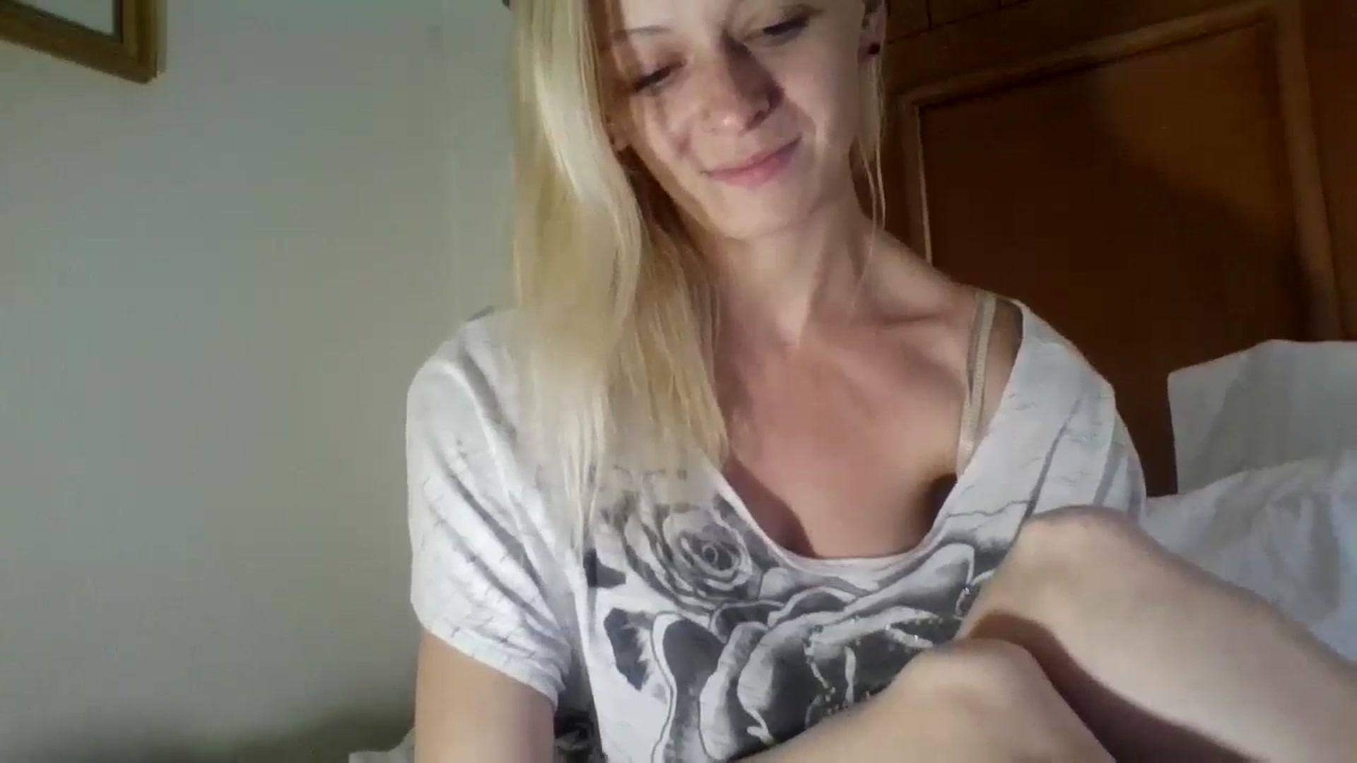 Gallery image thumbnail from Erika_Foxx's myfreecams stream on, 08/15/2023, 18:51 image 5 of 20