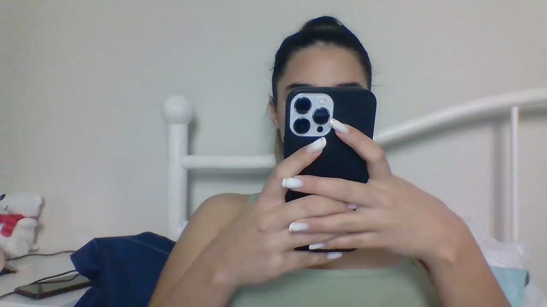Gallery image thumbnail from Erika_higgins's myfreecams stream on, 12/11/2022, 19:56 image 19 of 20