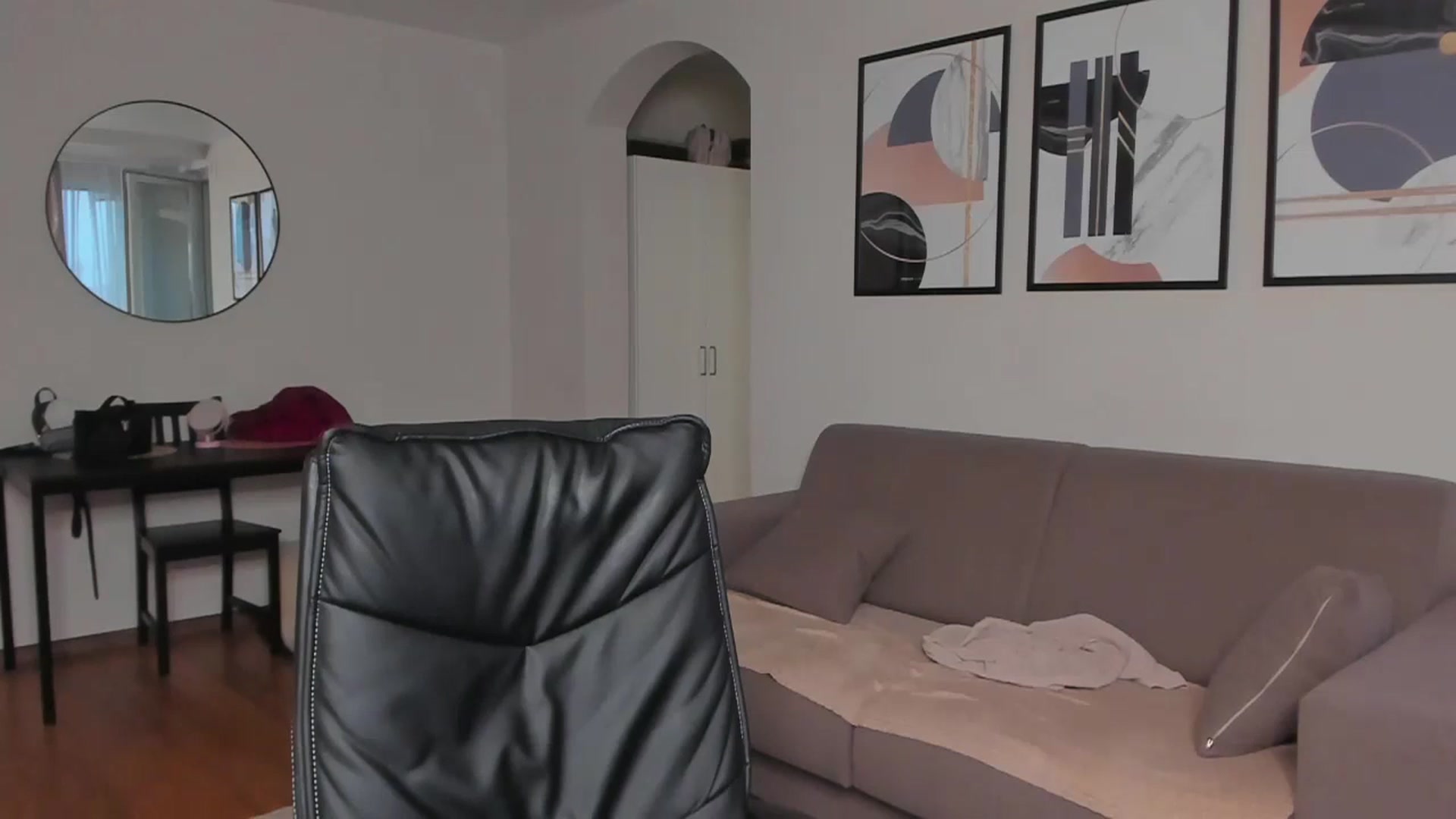Gallery image thumbnail from Erika_higgins's myfreecams stream on, 09/05/2023, 16:48 image 16 of 20