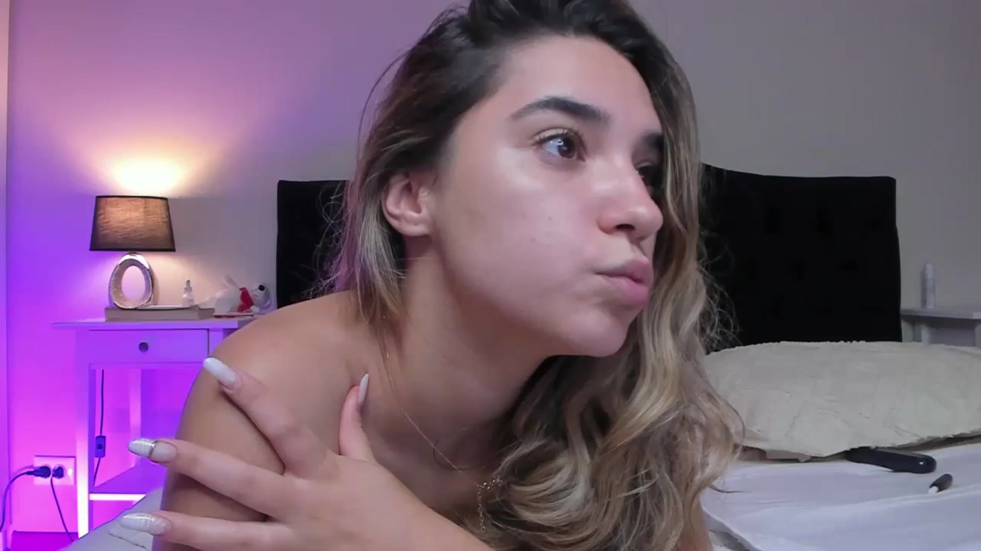 Gallery image thumbnail from Erika_higgins's myfreecams stream on, 09/19/2023, 15:24 image 7 of 20