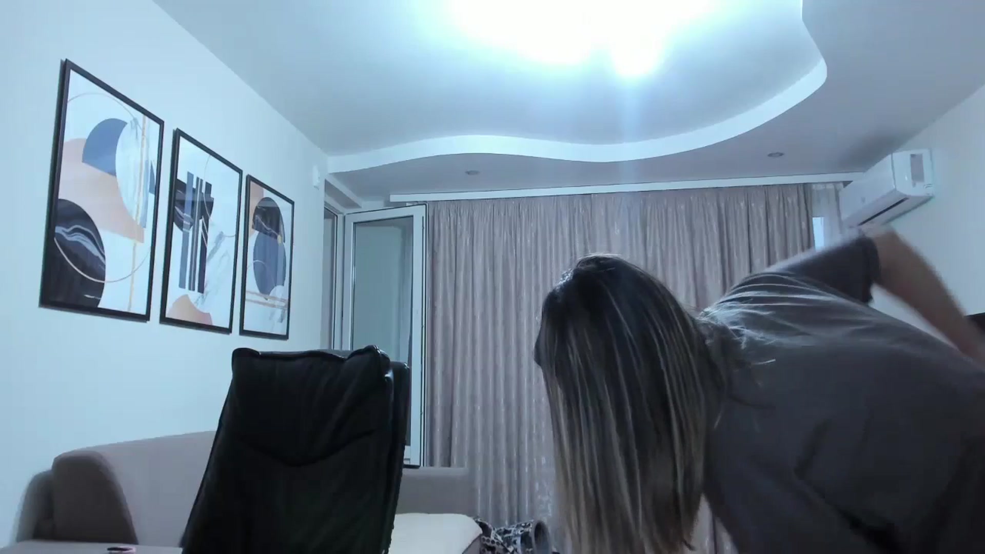 Gallery image thumbnail from Erika_higgins's myfreecams stream on, 10/06/2023, 16:00 image 16 of 20