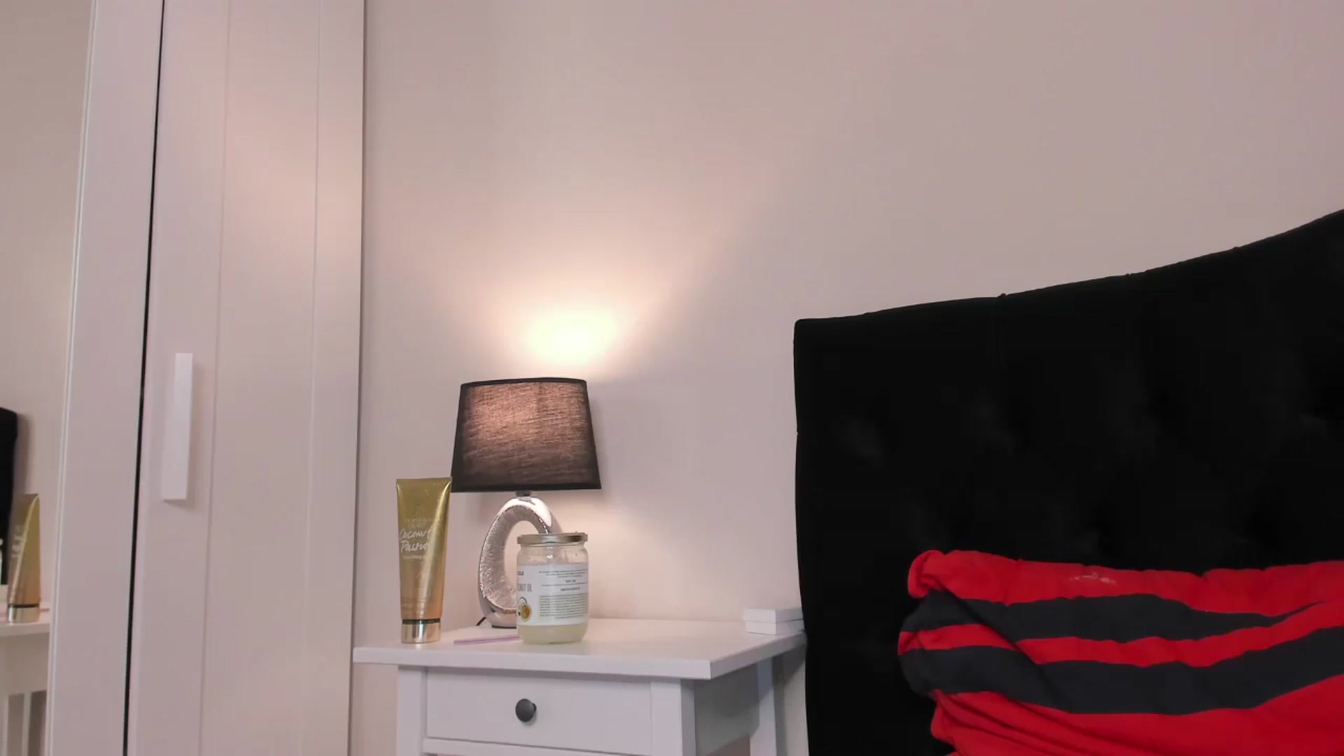 Gallery image thumbnail from Erika_higgins's myfreecams stream on, 11/01/2023, 18:02 image 6 of 20