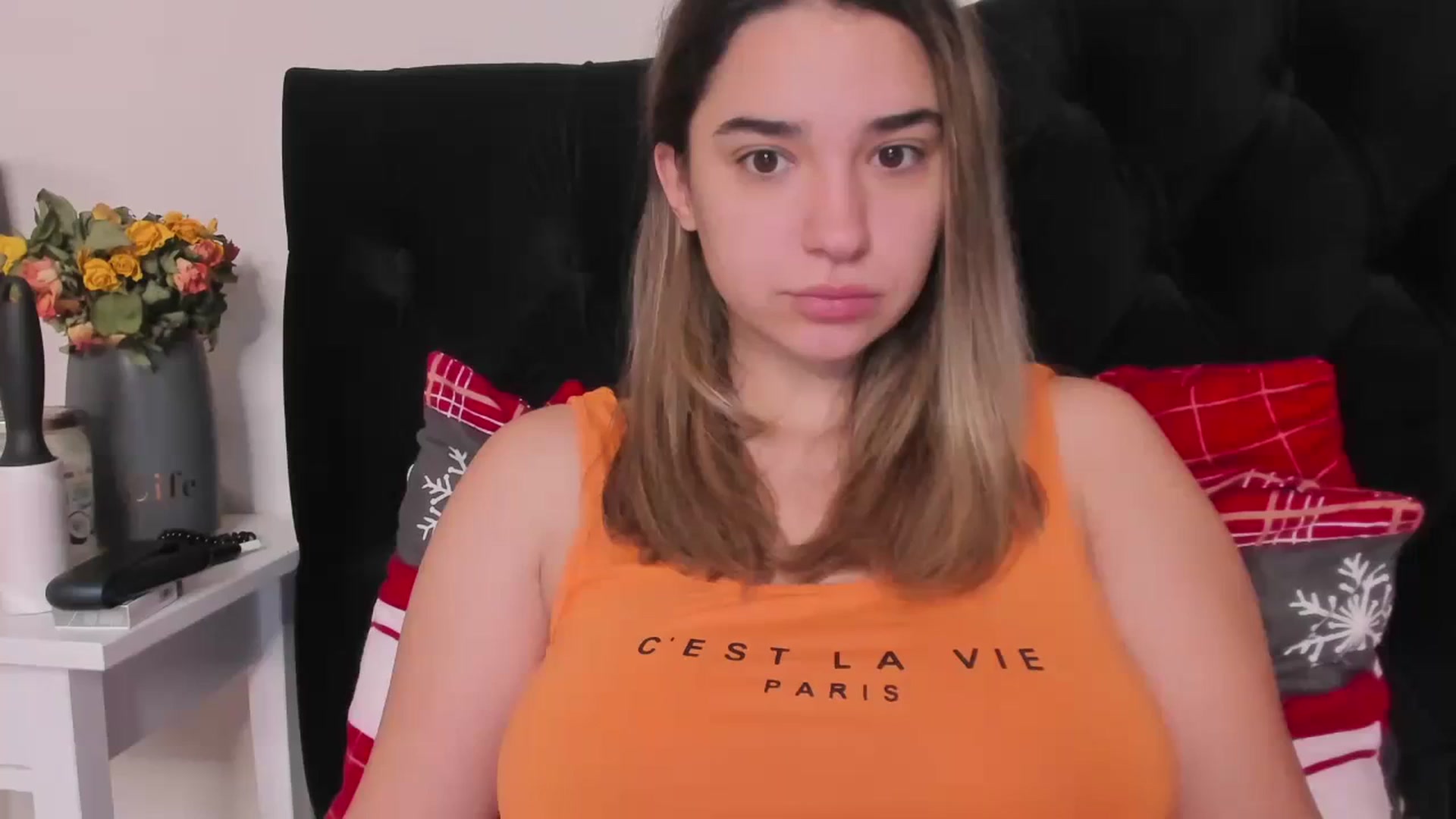 Gallery image thumbnail from Erika_higgins's myfreecams stream on, 12/08/2023, 10:39 image 1 of 20