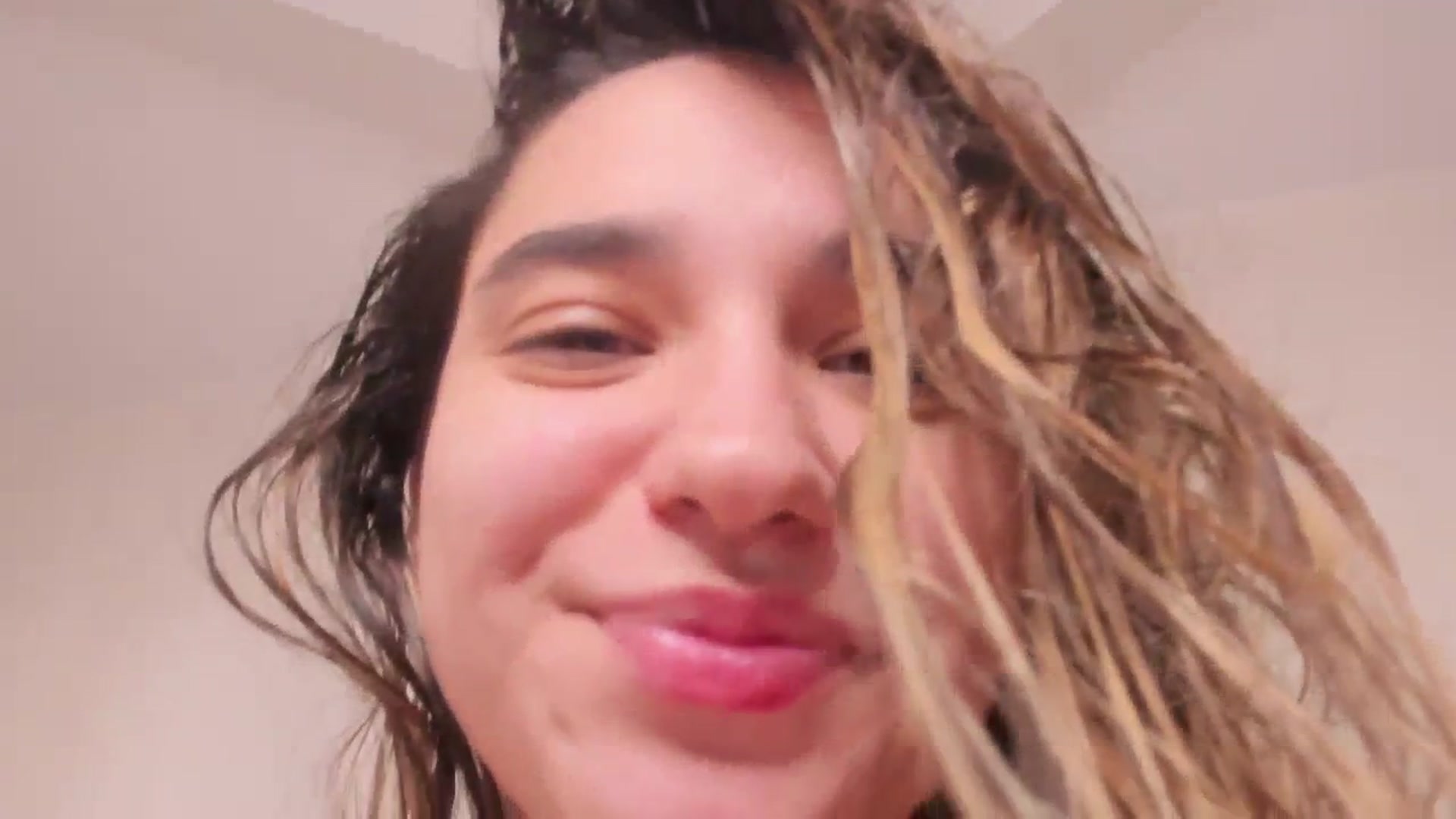 Gallery image thumbnail from Erika_higgins's myfreecams stream on, 12/10/2023, 17:09 image 11 of 20