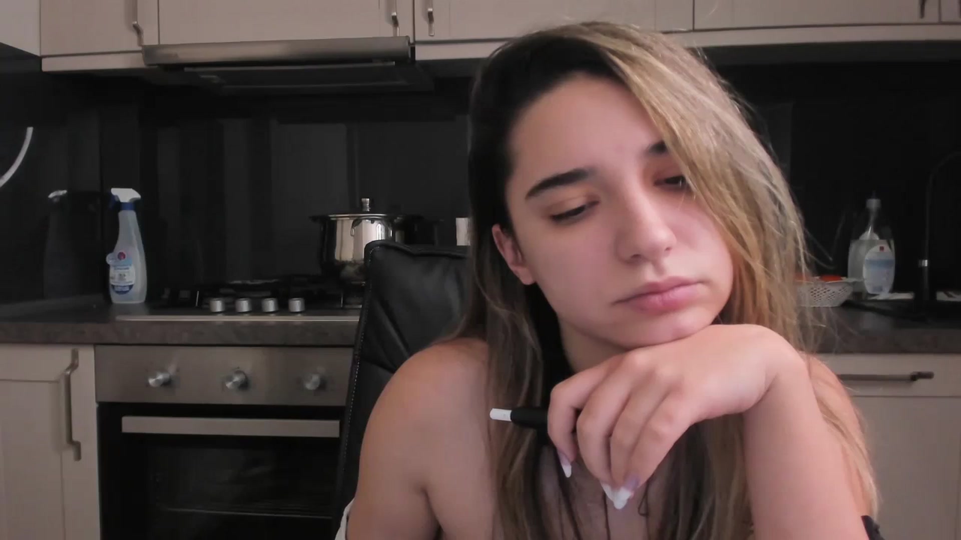 Gallery image thumbnail from Erika_higgins's myfreecams stream on, 01/07/2024, 18:26 image 10 of 20