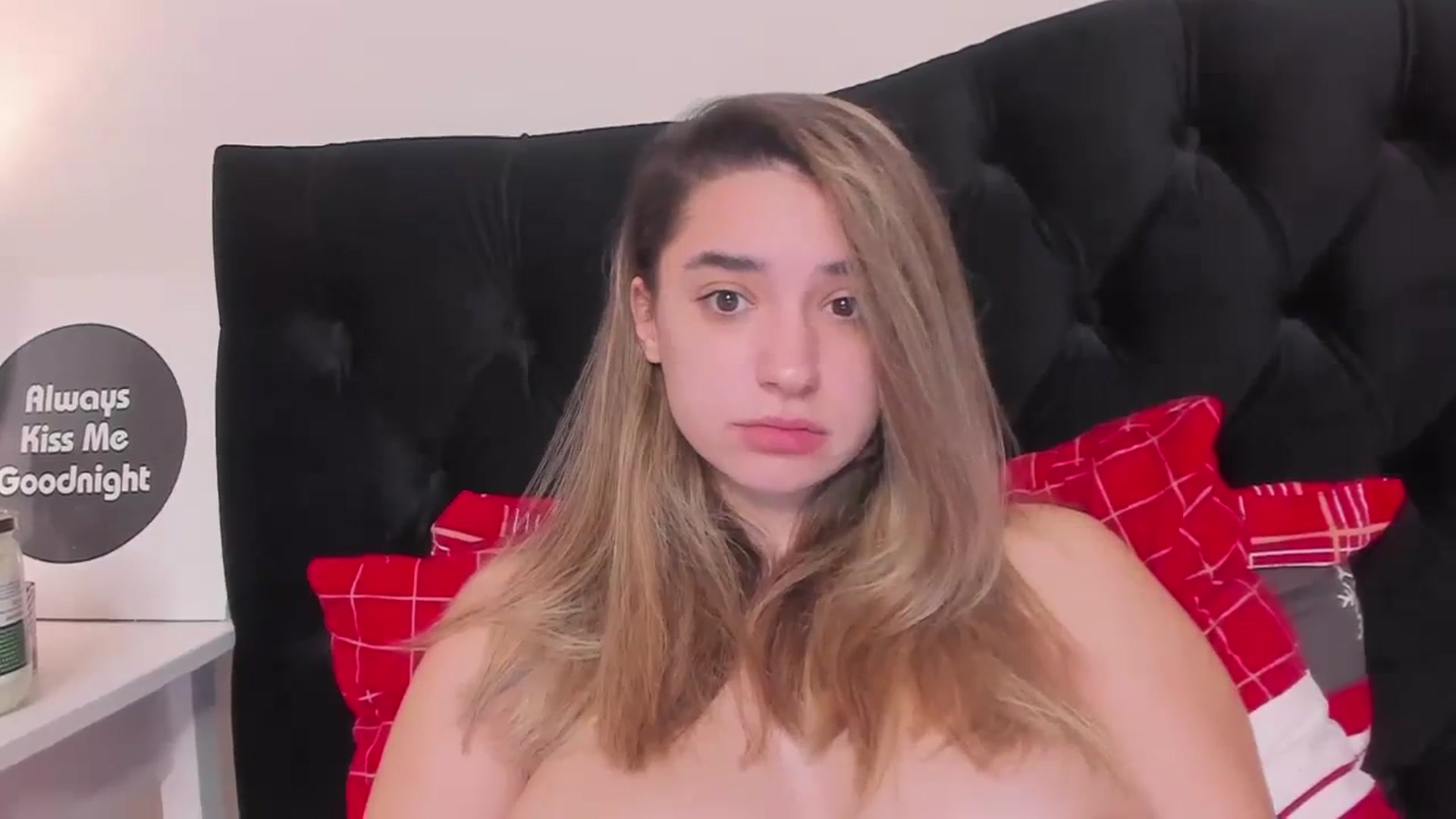 Gallery image thumbnail from Erika_higgins's myfreecams stream on, 01/10/2024, 17:37 image 9 of 20