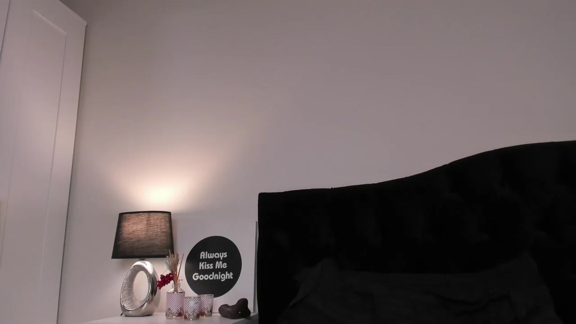 Gallery image thumbnail from Erika_higgins's myfreecams stream on, 01/19/2024, 17:56 image 6 of 20