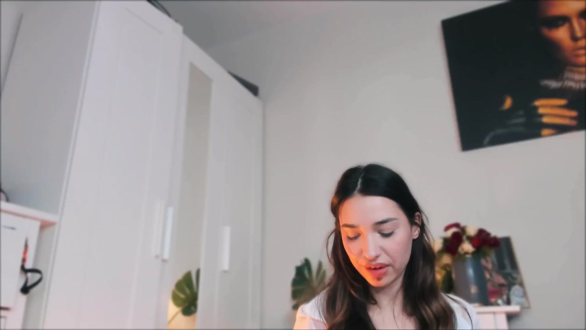 Gallery image thumbnail from Erika_higgins's myfreecams stream on, 04/06/2025, 18:25 image 15 of 20