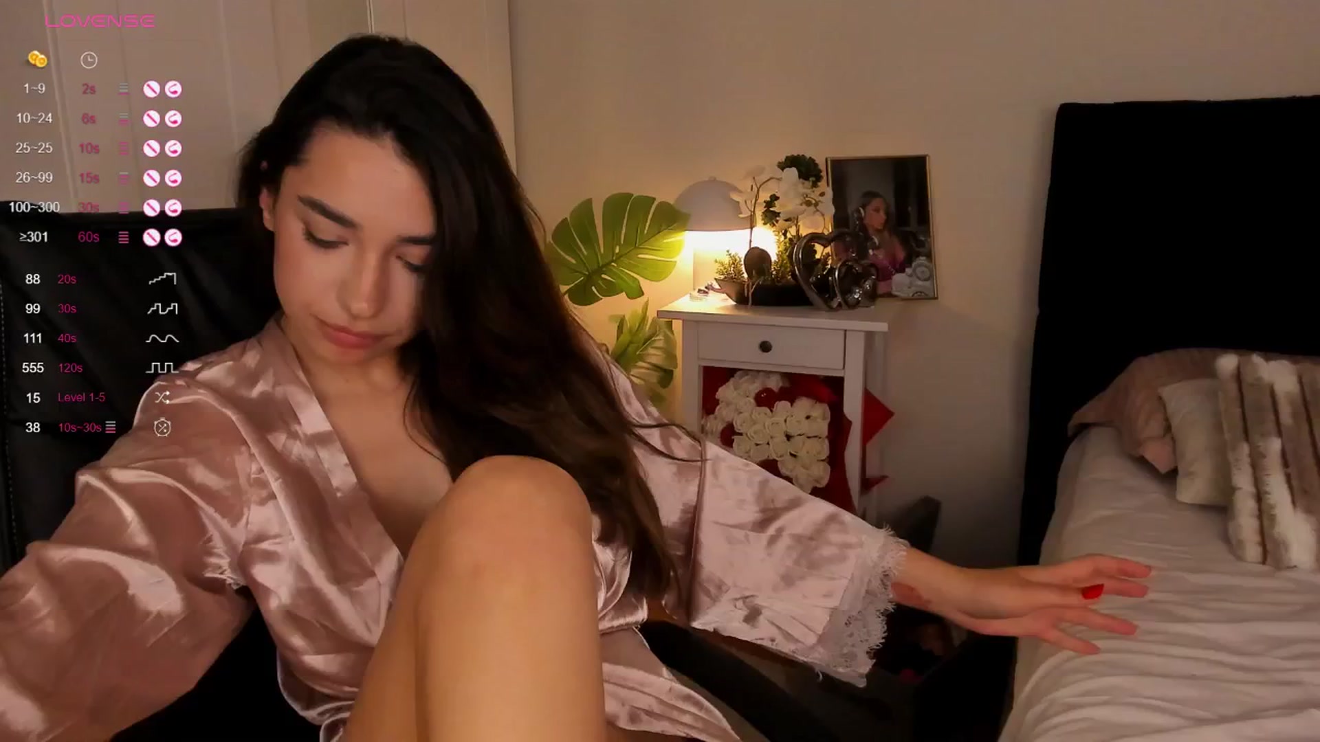 Gallery image thumbnail from Erika_higgins's myfreecams stream on, 05/01/2025, 21:15 image 9 of 20
