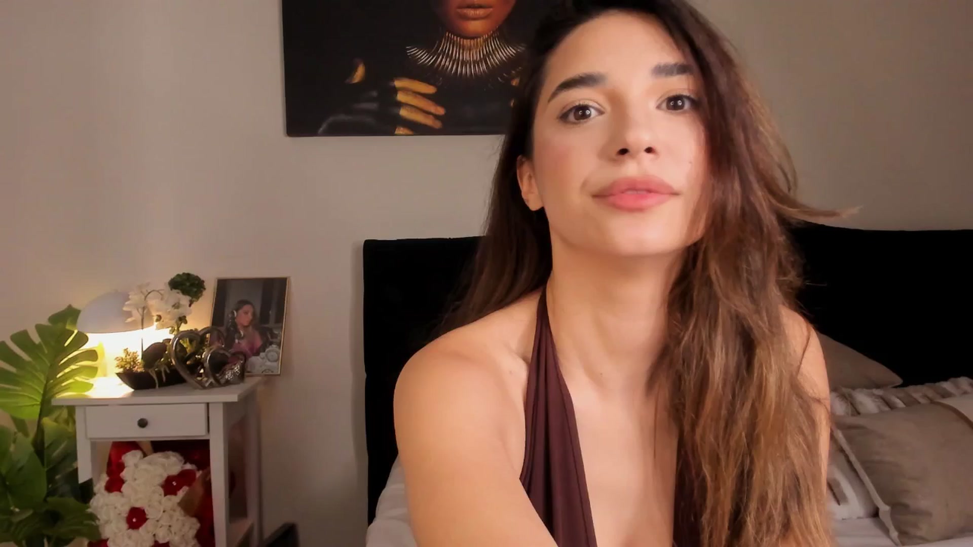 Gallery image thumbnail from Erika_higgins's myfreecams stream on, 05/16/2025, 19:31 image 3 of 20